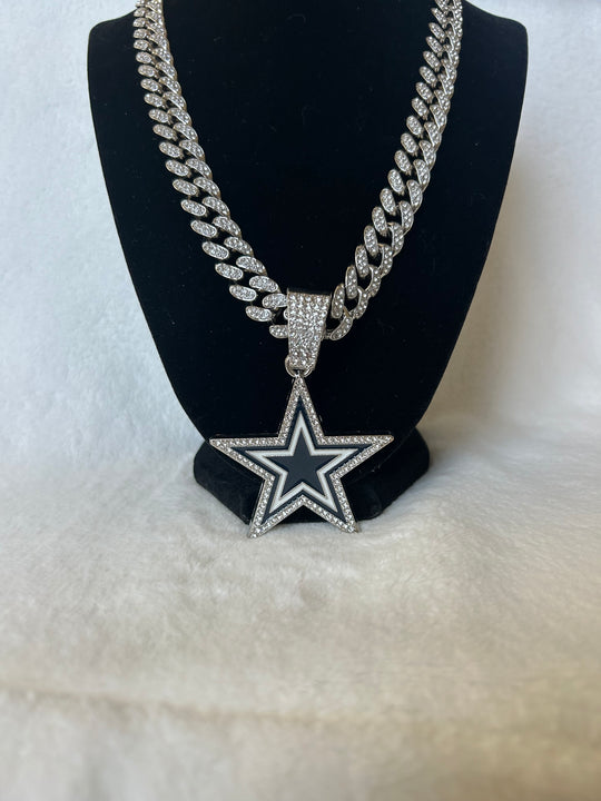 Dallas Cowboys Men’s Large Silver Iced Cuban Chain 24” - EB Sports Championship Rings