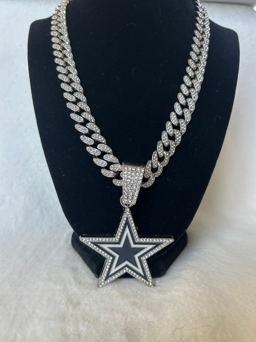 Dallas Cowboys Men’s Large Silver Iced Cuban Chain 24” - EB Sports Championship Rings