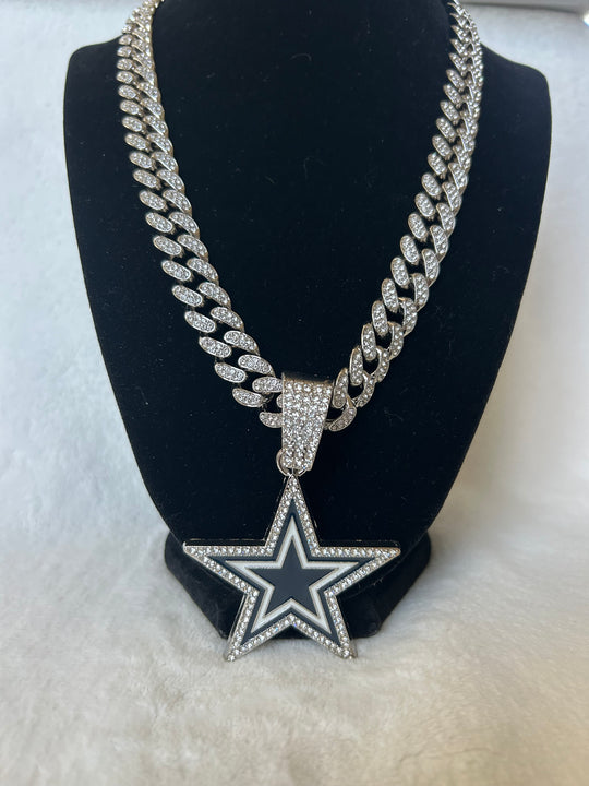 Dallas Cowboys Men’s Large Silver Iced Cuban Chain 24” - EB Sports Championship Rings