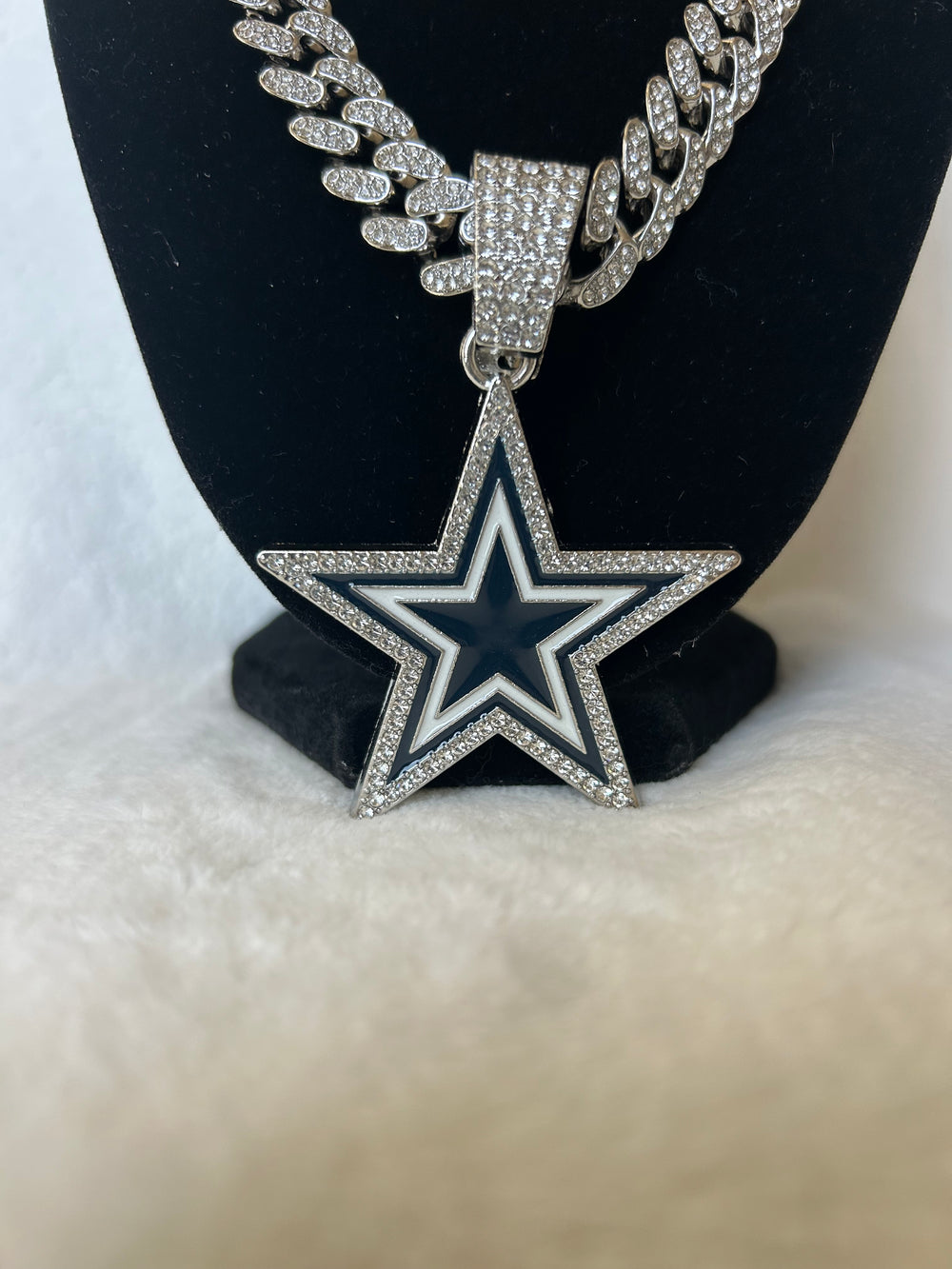 Dallas Cowboys Men’s Large Silver Iced Cuban Chain 24” - EB Sports Championship Rings
