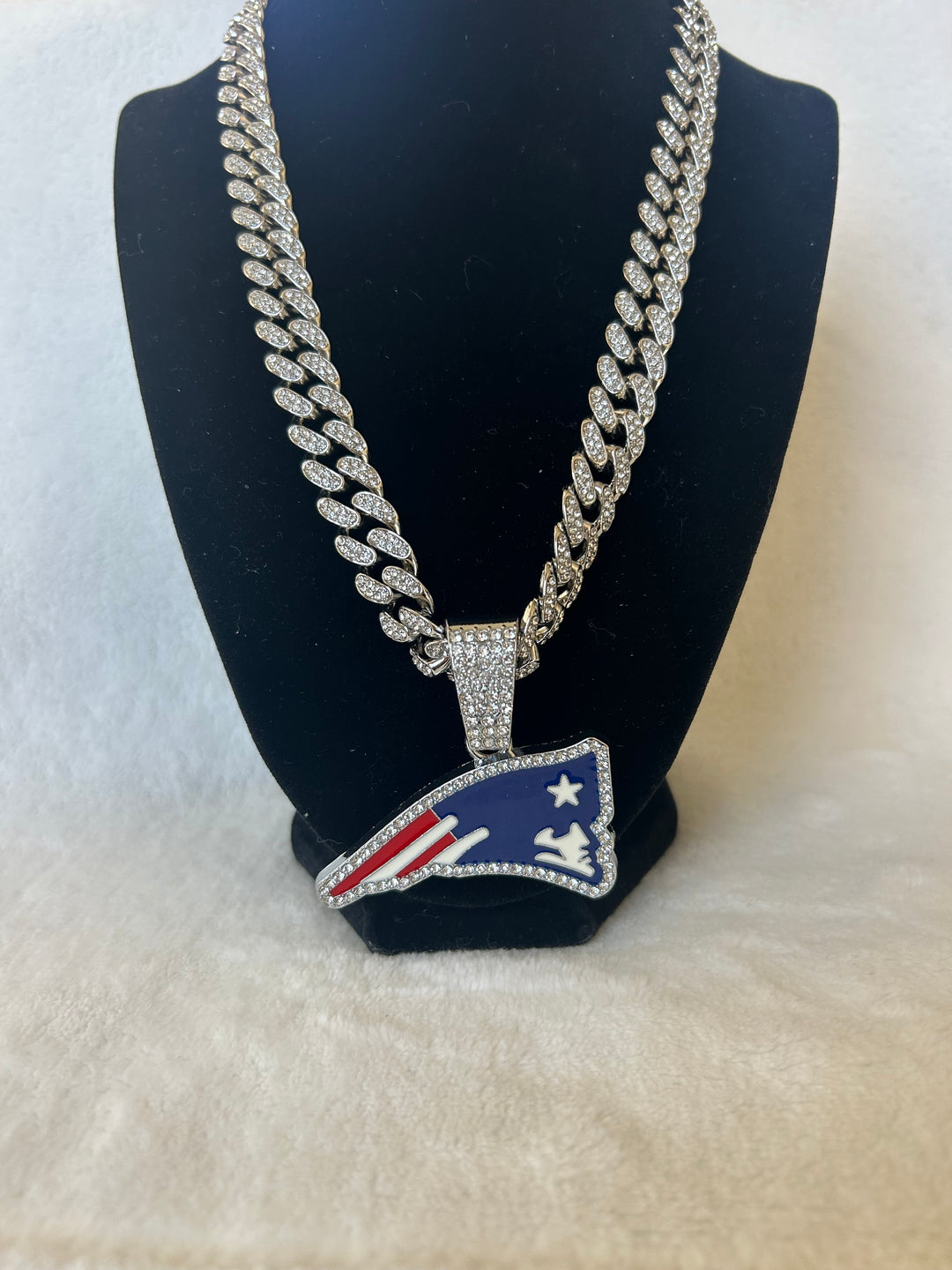 New England Patriots Men’s Large Silver Iced Cuban Chain 24” - EB Sports Championship Rings