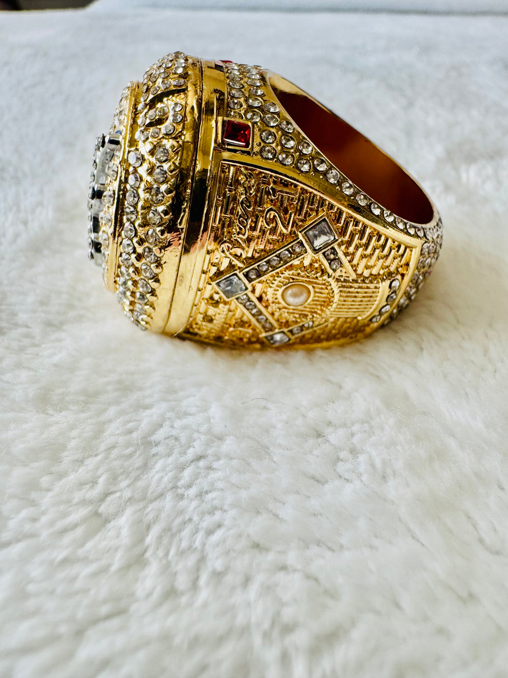 2021 Atlanta Braves World Series Champion Ring, top pops open - EB Sports Championship Rings