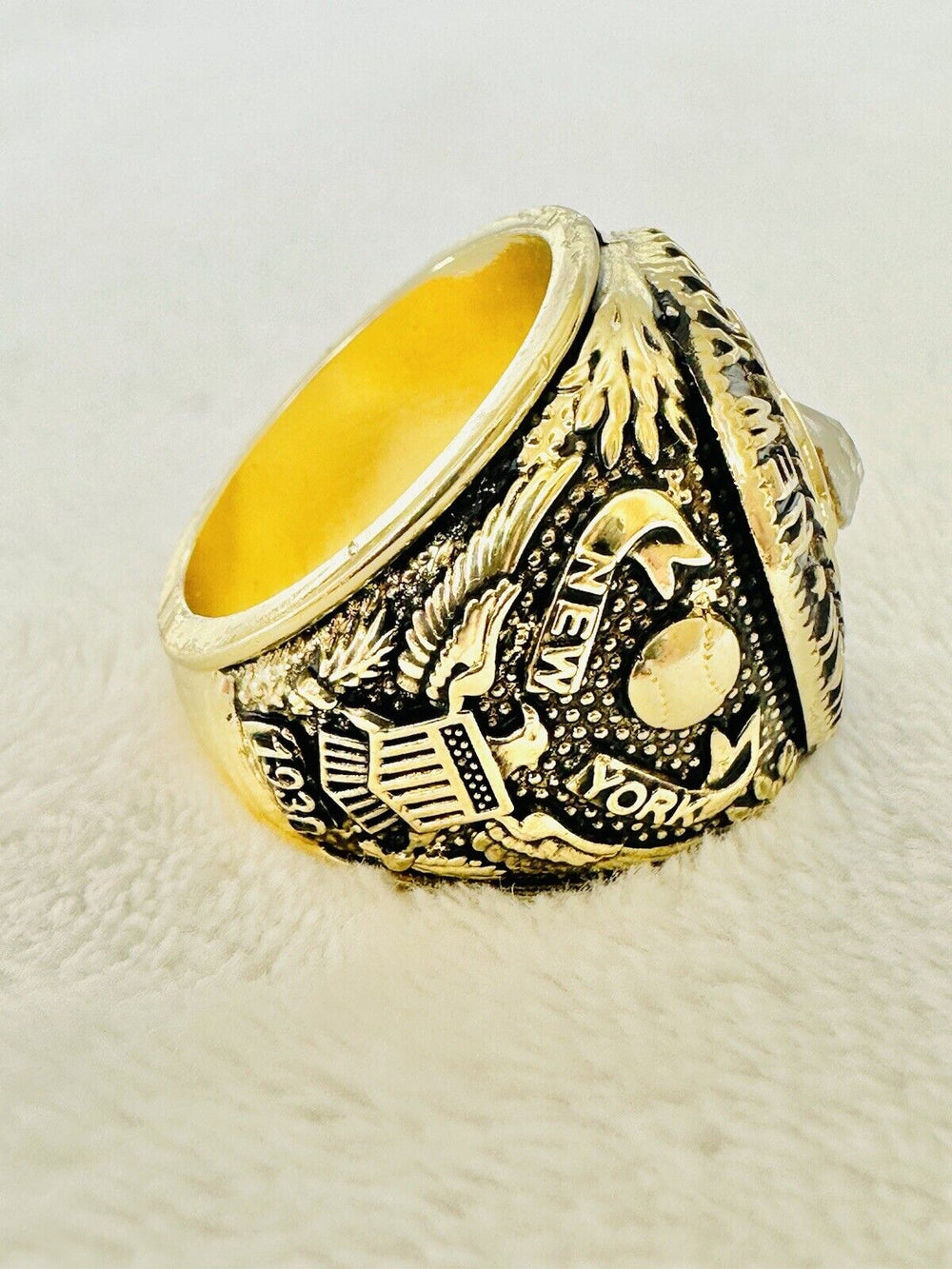 1938 NEW YORK Yankees World Series Champions Replica Ring,  SHIP - EB Sports Champion's Cache