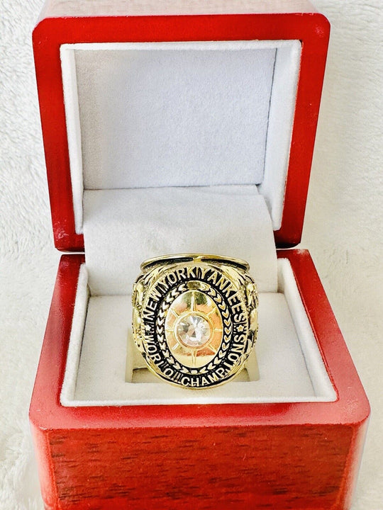 1943 NEW YORK Yankees World Series Champions Replica Ring W Box,  SHIP - EB Sports Champion's Cache