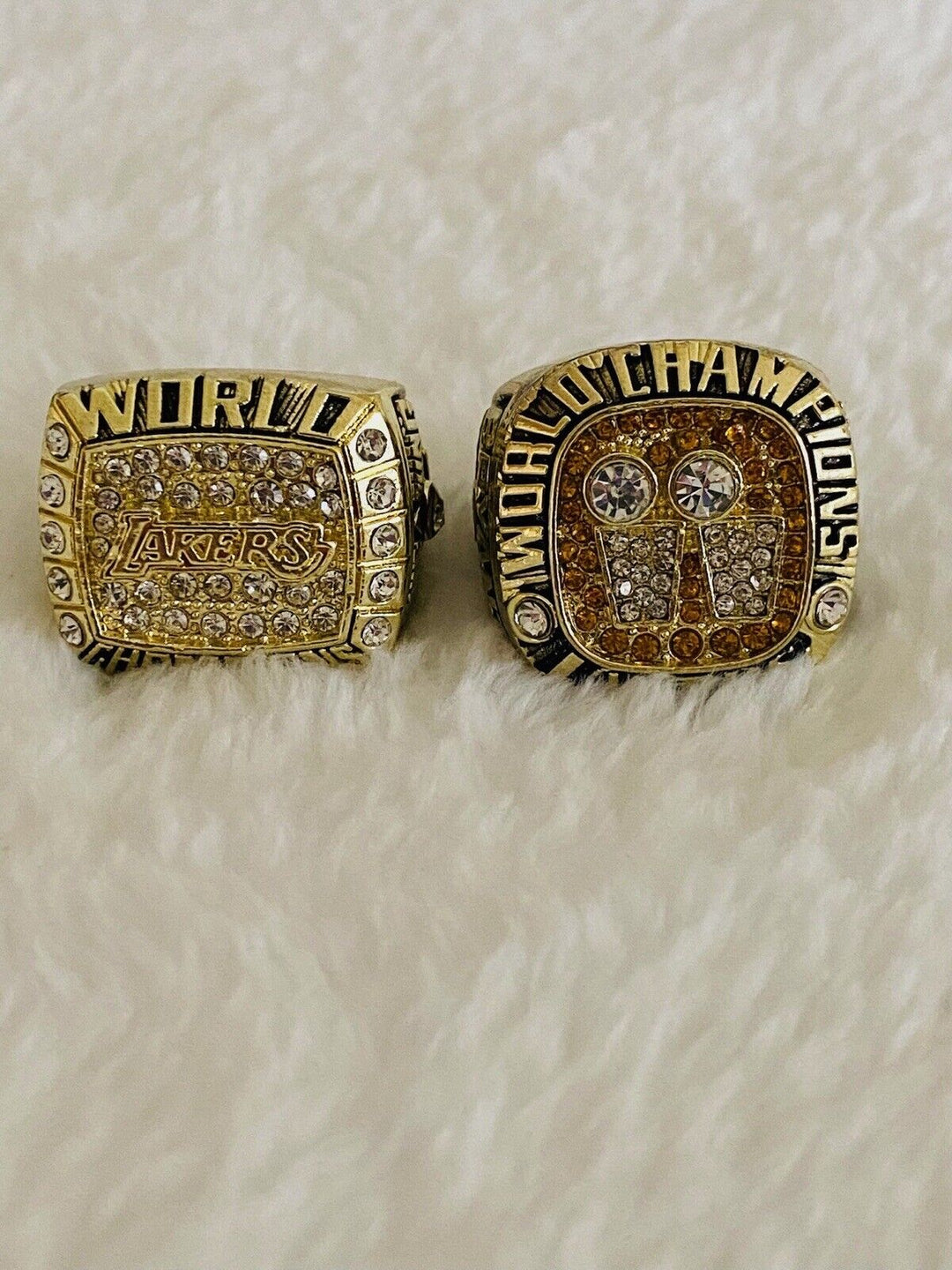 2 Pcs Los Angeles Lakers Ring Set W Box,  SHIP 2000/01 Kobe Bryant - EB Sports Champion's Cache