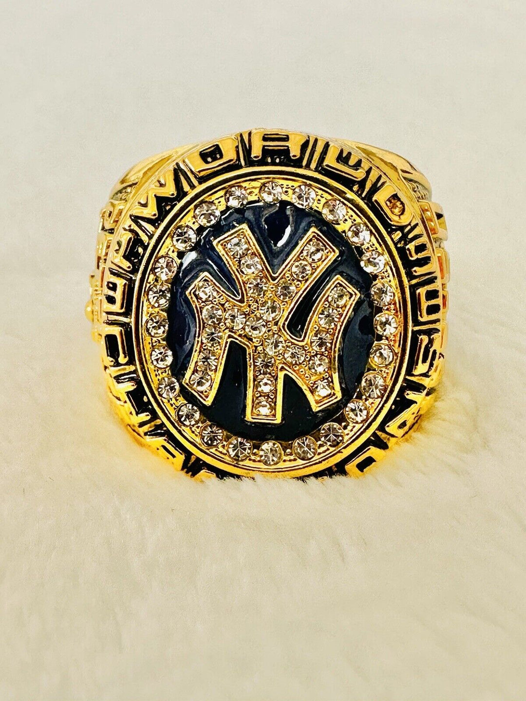 1998 NEW YORK Yankees World Series Champions Replica Ring W Box,  SHIP - EB Sports Champion's Cache
