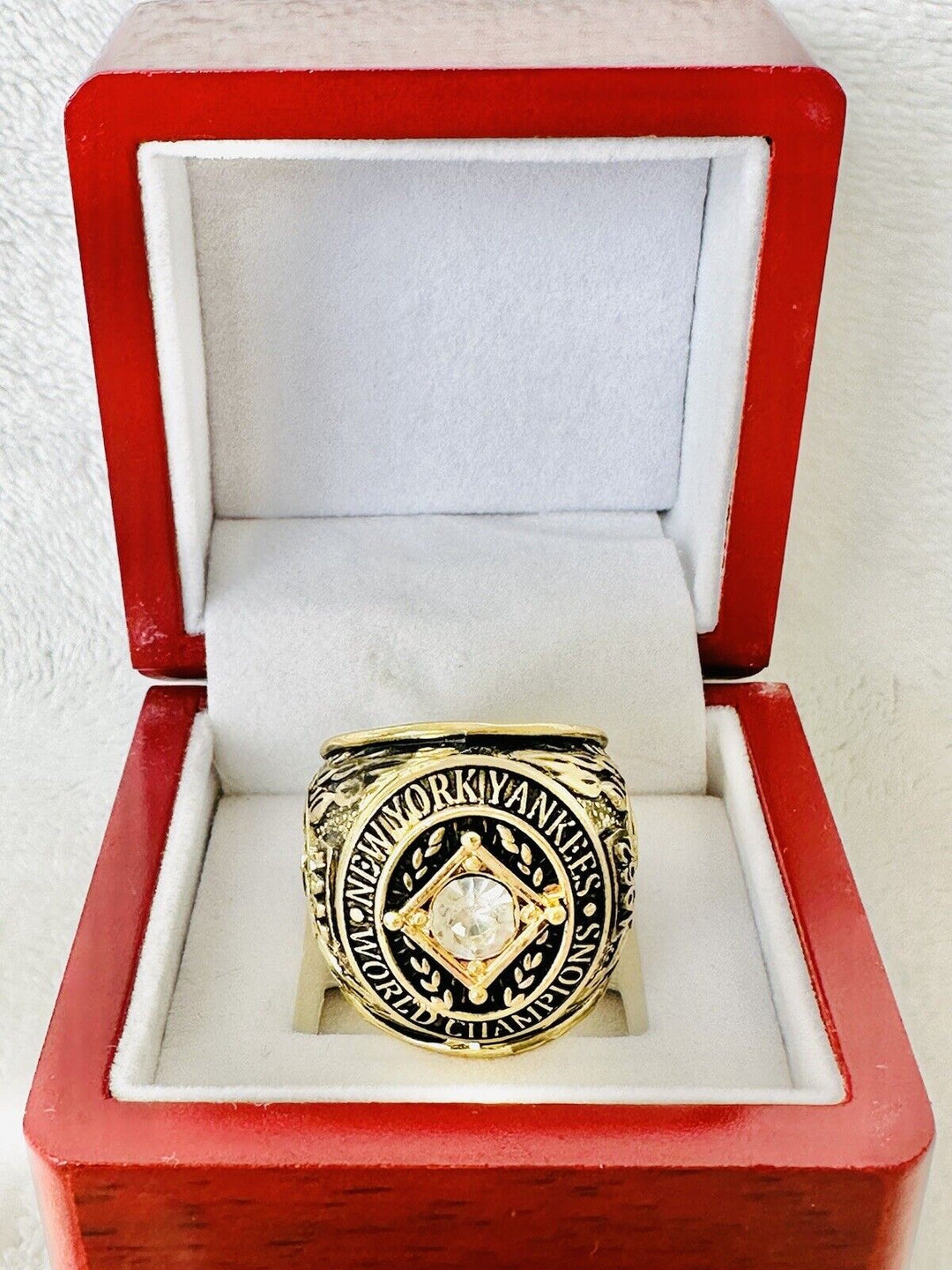 1962 NEW YORK Yankees World Series Champions Replica Ring W Box,  SHIP - EB Sports Champion's Cache