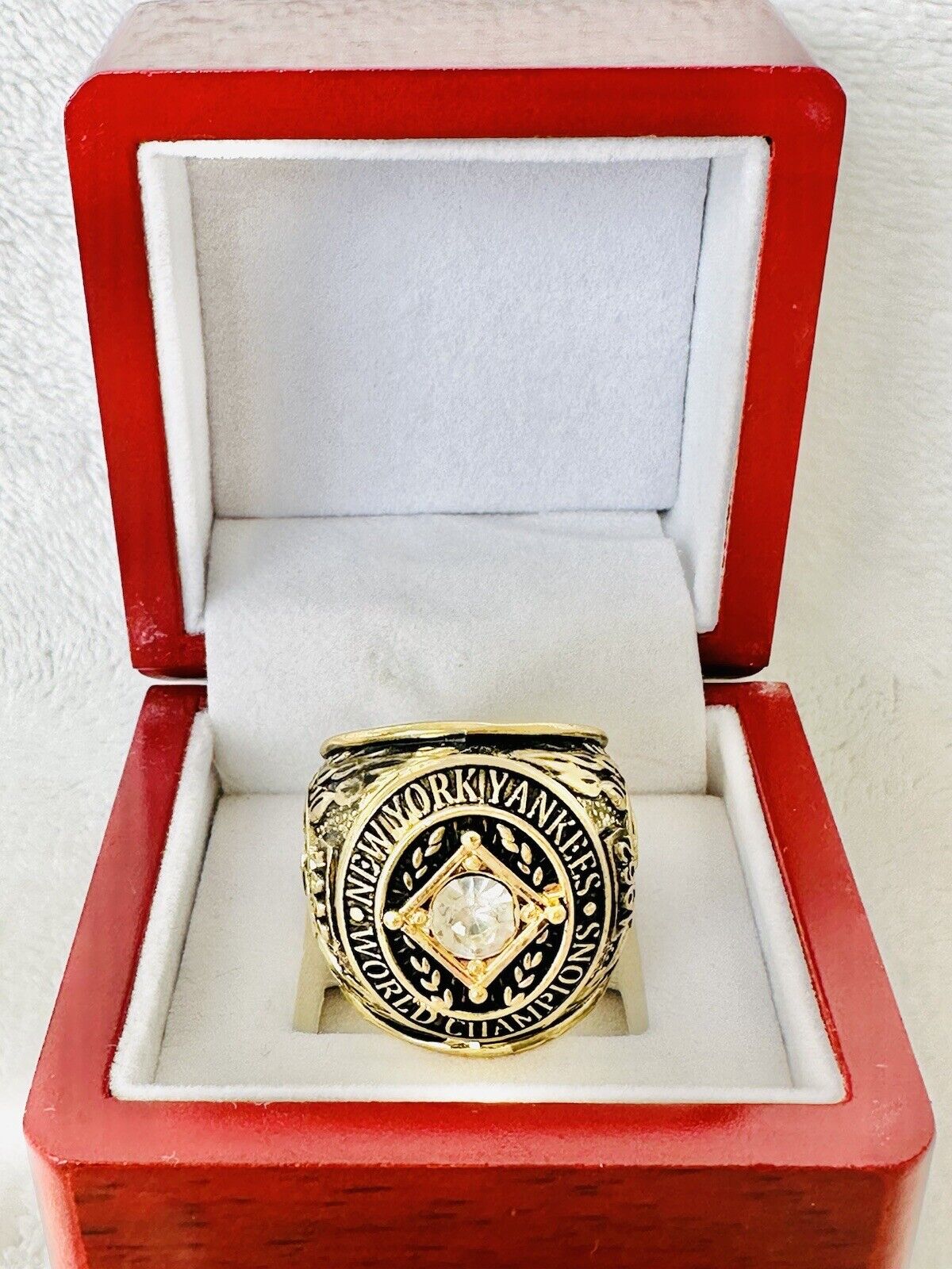 1962 NEW YORK Yankees World Series Champions Replica Ring W Box,  SHIP - EB Sports Champion's Cache