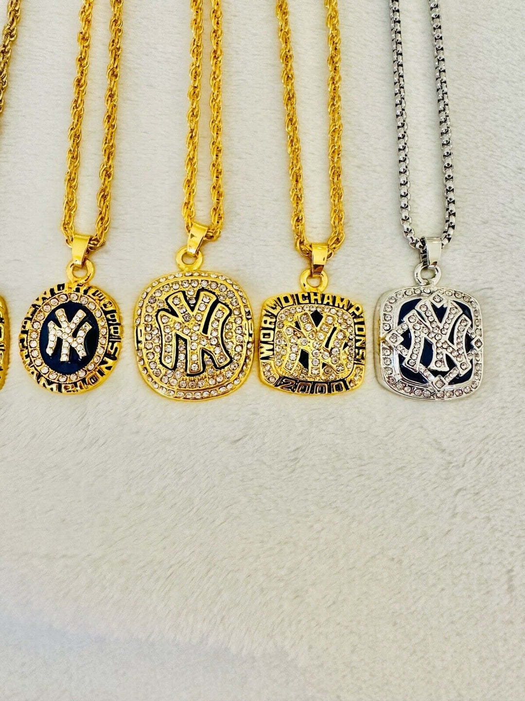 6 PCS NEW YORK Yankees World Series Championship Pendant Necklace,  SHIP - EB Sports Champion's Cache