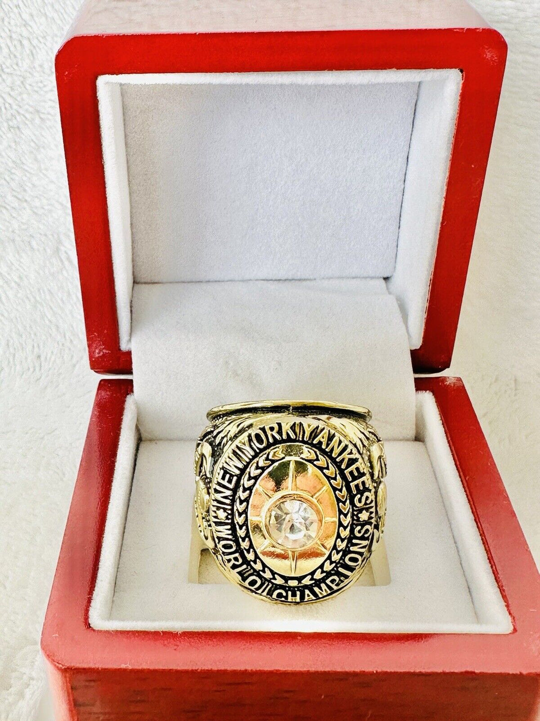 1939 NEW YORK Yankees World Series Champions Replica Ring W Box,  SHIP - EB Sports Champion's Cache