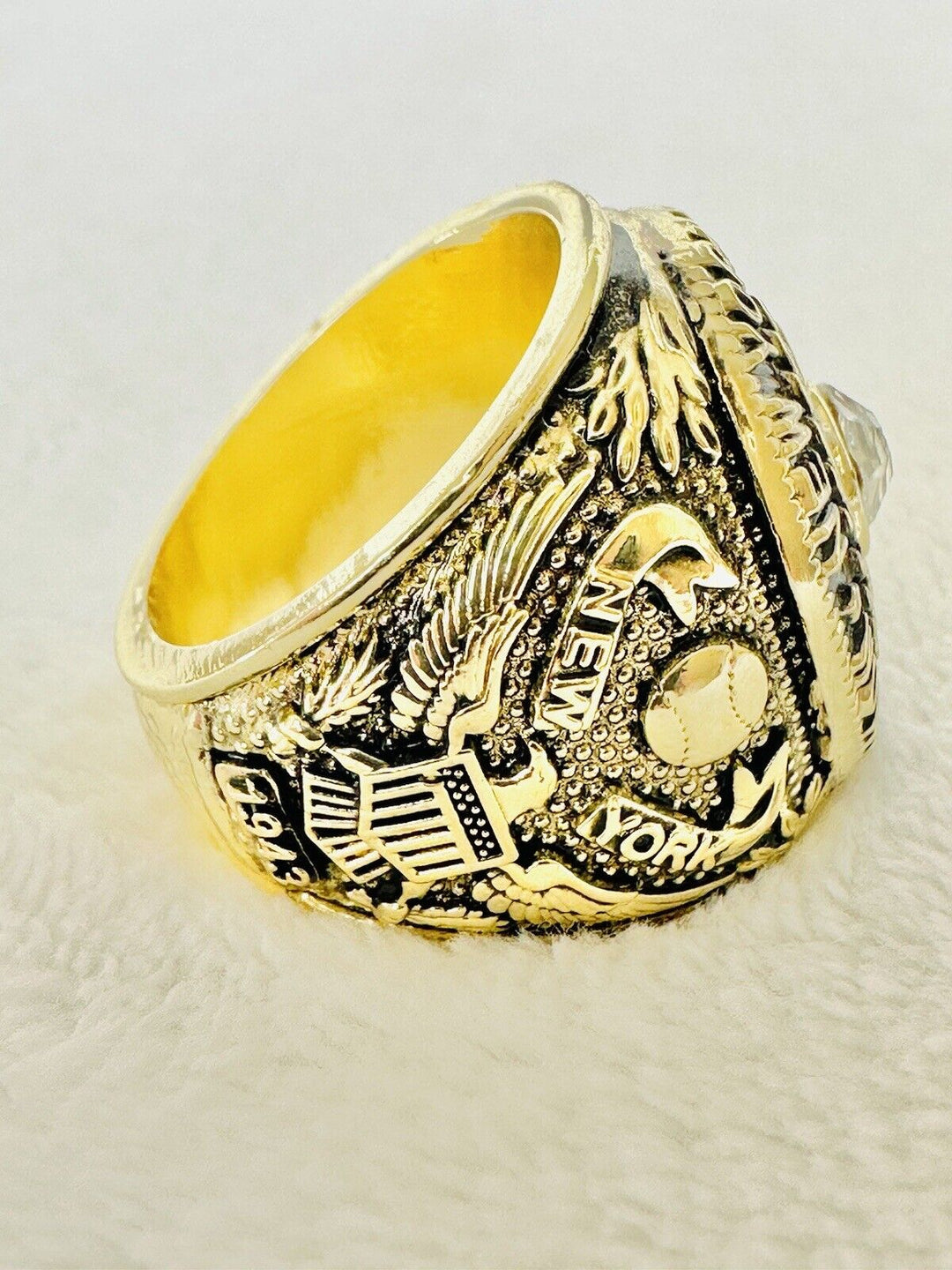 1943 NEW YORK Yankees World Series Champions Replica Ring W Box,  SHIP - EB Sports Champion's Cache