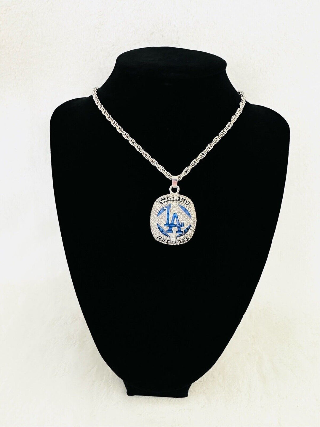 2020 LA Dodgers World Series Championship Pendant Necklace,  SHIP - EB Sports Champion's Cache