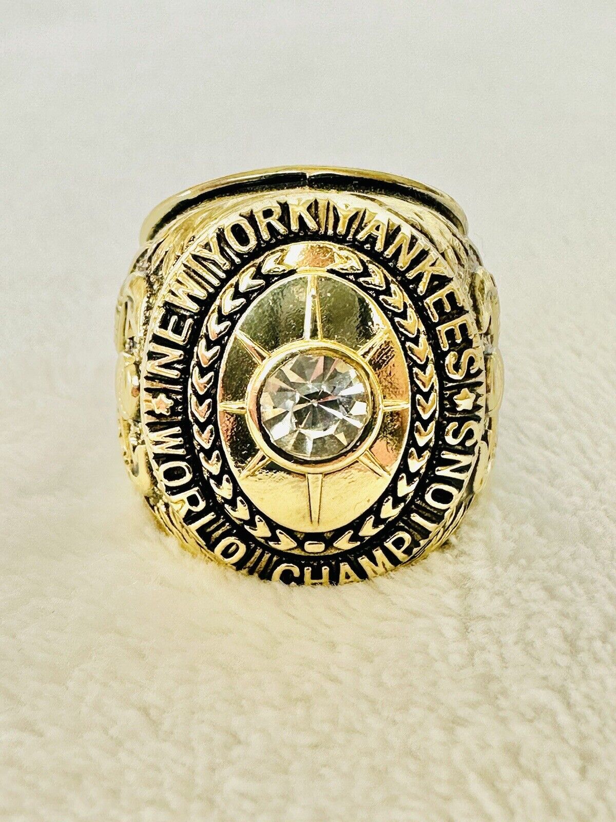 1941 NEW YORK Yankees World Series Champions Replica Ring,  SHIP - EB Sports Champion's Cache
