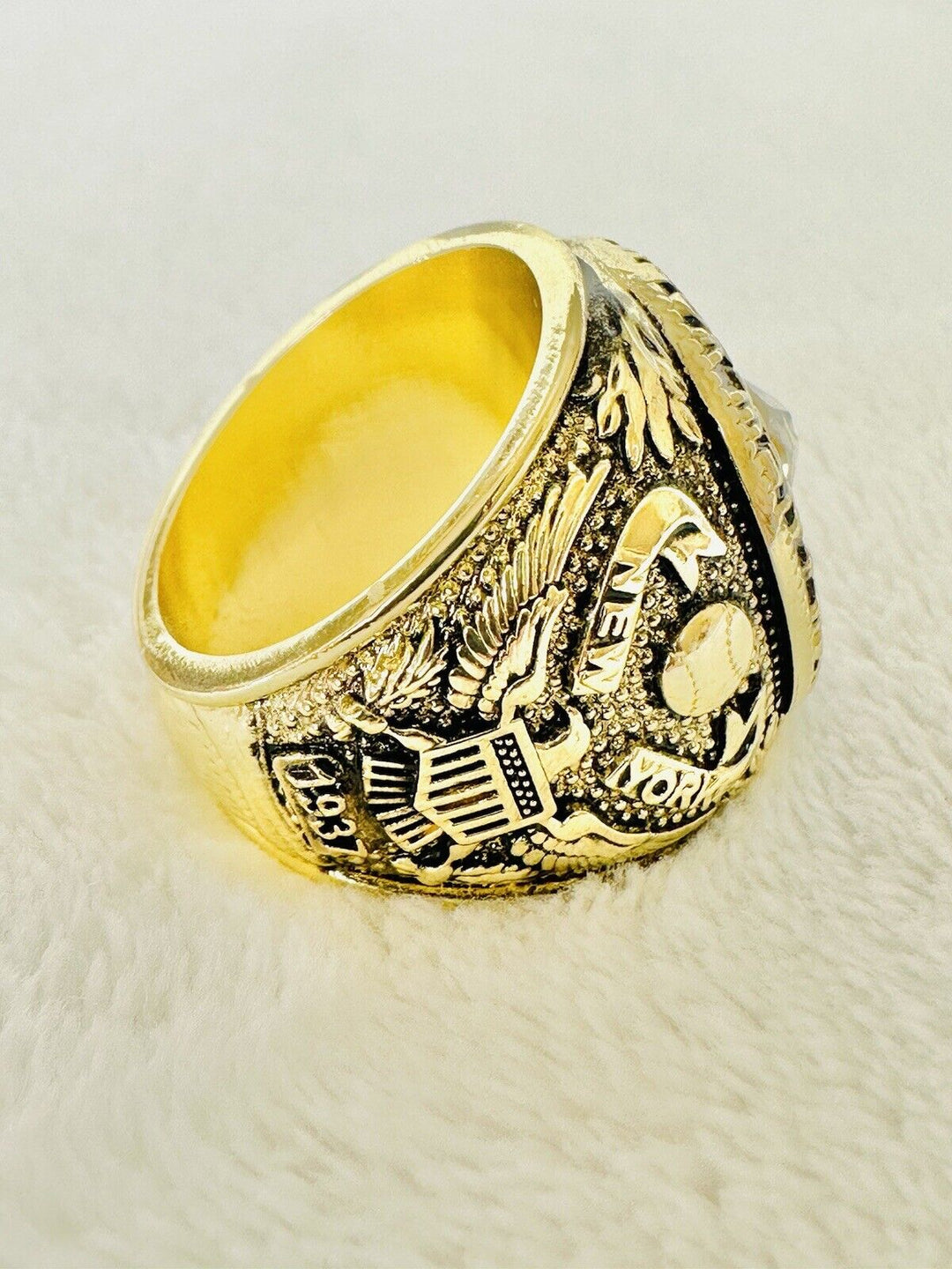 1937 NEW YORK Yankees World Series Champions Replica Ring,  SHIP - EB Sports Champion's Cache