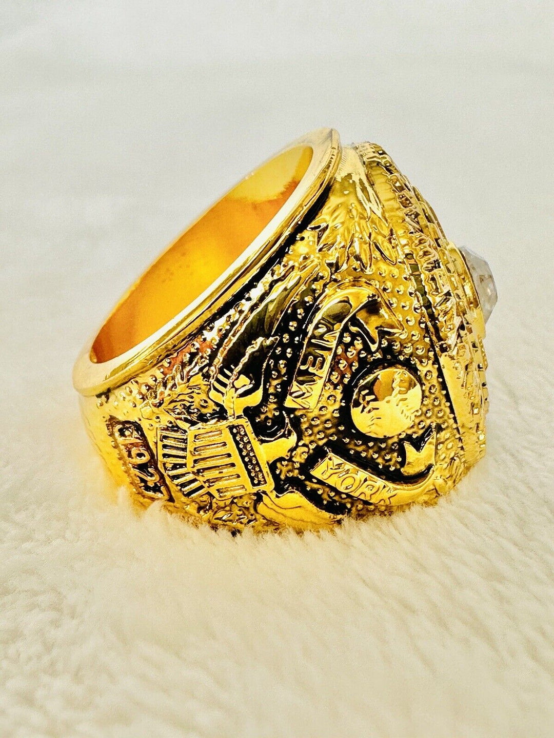 1927 NEW YORK Yankees World Series Champions Replica Ring W Box,  SHIP - EB Sports Champion's Cache