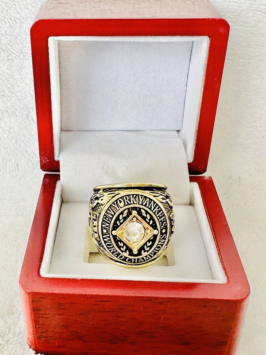 1956 NEW YORK Yankees World Series Champions Replica Ring W Box,  SHIP - EB Sports Champion's Cache