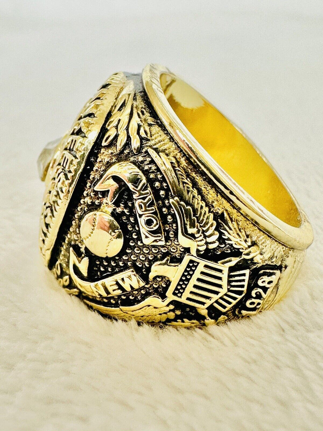 1928 NEW YORK Yankees World Series Champions Replica Ring,  SHIP - EB Sports Champion's Cache