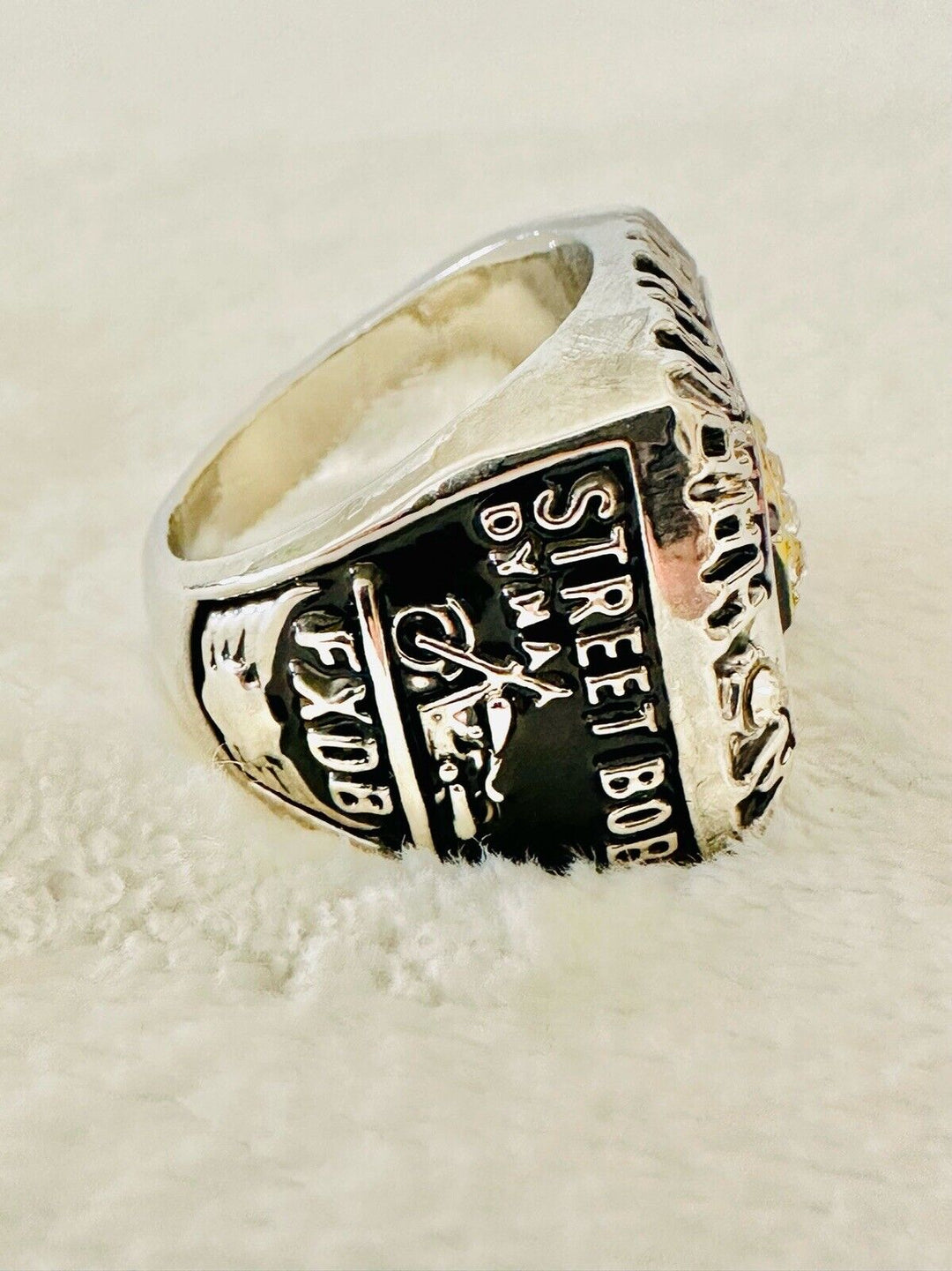 Harley Davidson - FXDB Ring: HOG, USA SHIP With box - EB Sports Champion's Cache