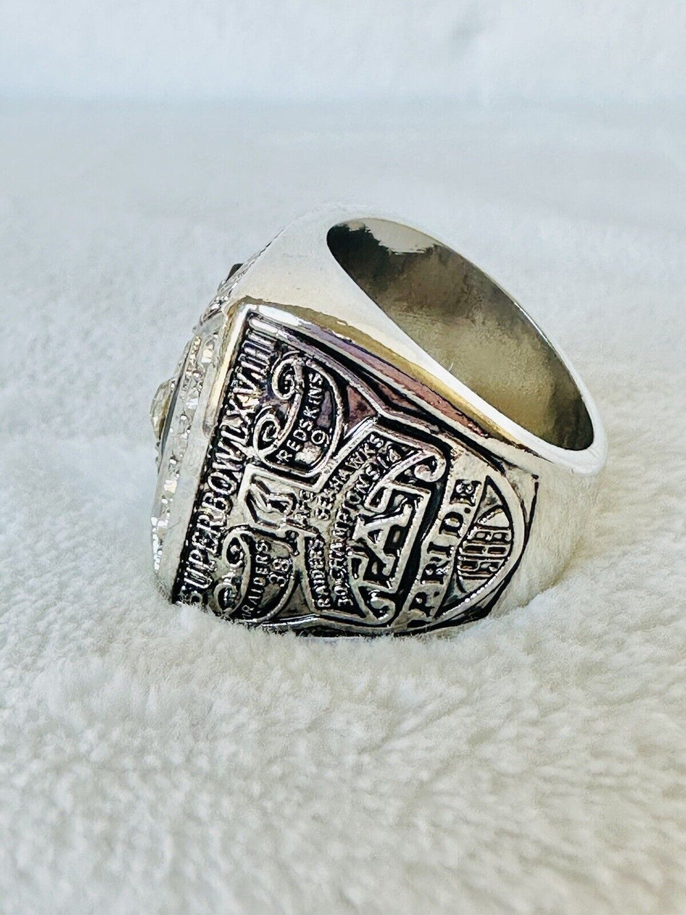 1983 Oakland Raiders Replica Championship Ring, US SHIP - EB Sports Champion's Cache