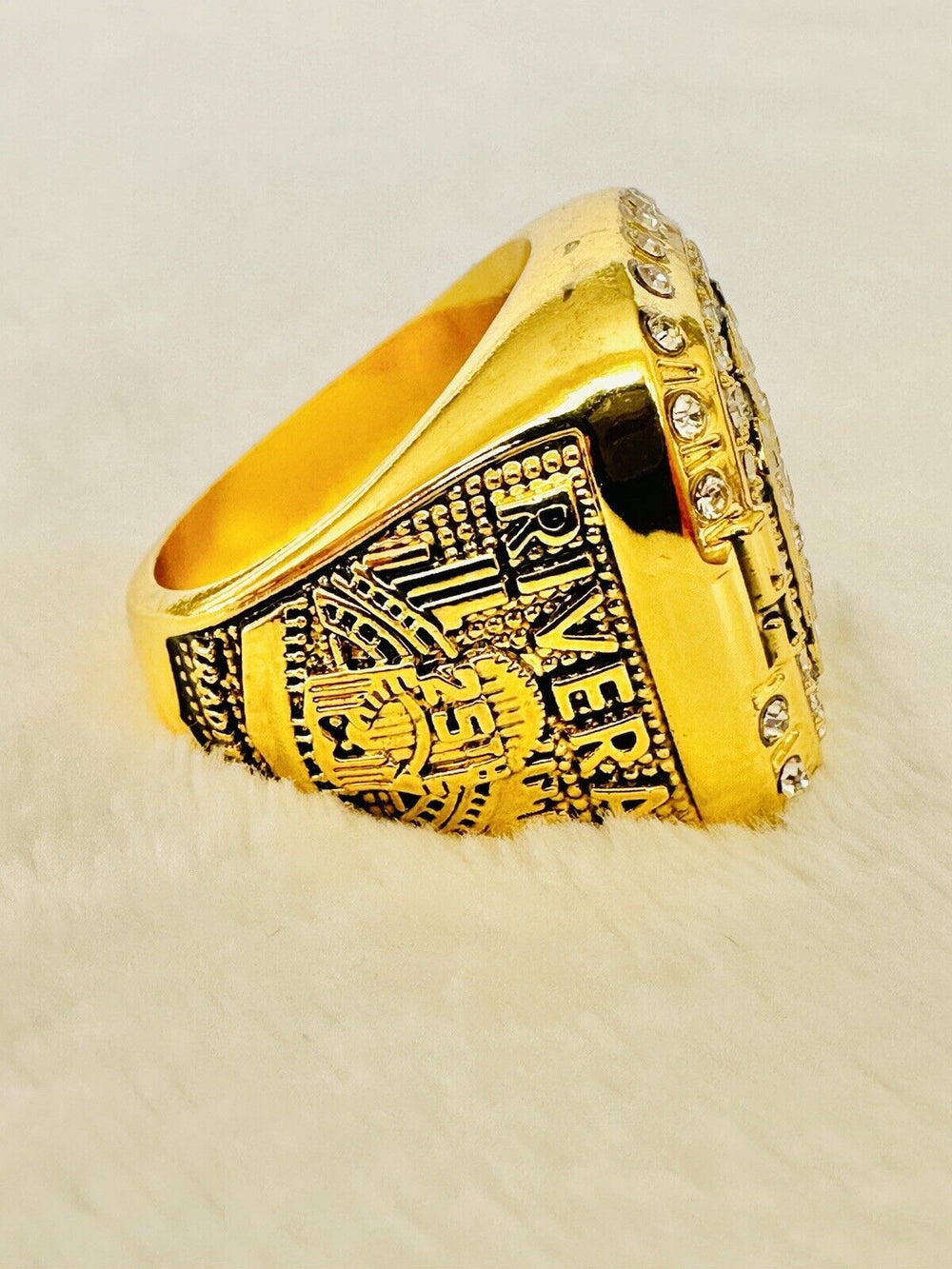 1999 NEW YORK Yankees World Series Champions Replica Ring,  SHIP - EB Sports Champion's Cache