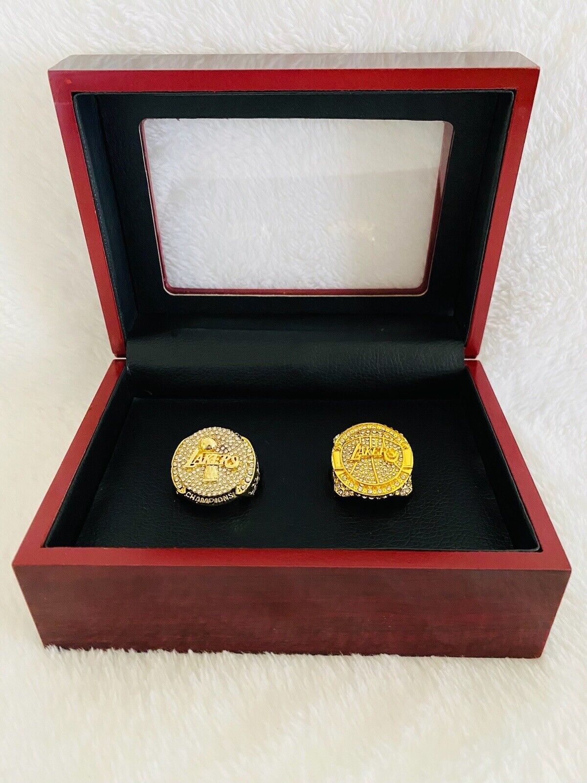2 Pcs Los Angeles Lakers Ring Set W Case,  SHIP 2009/10 Kobe Bryant - EB Sports Champion's Cache