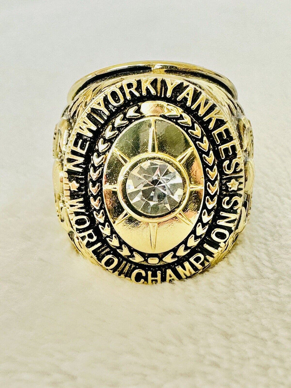 1943 NEW YORK Yankees World Series Champions Replica Ring W Box,  SHIP - EB Sports Champion's Cache