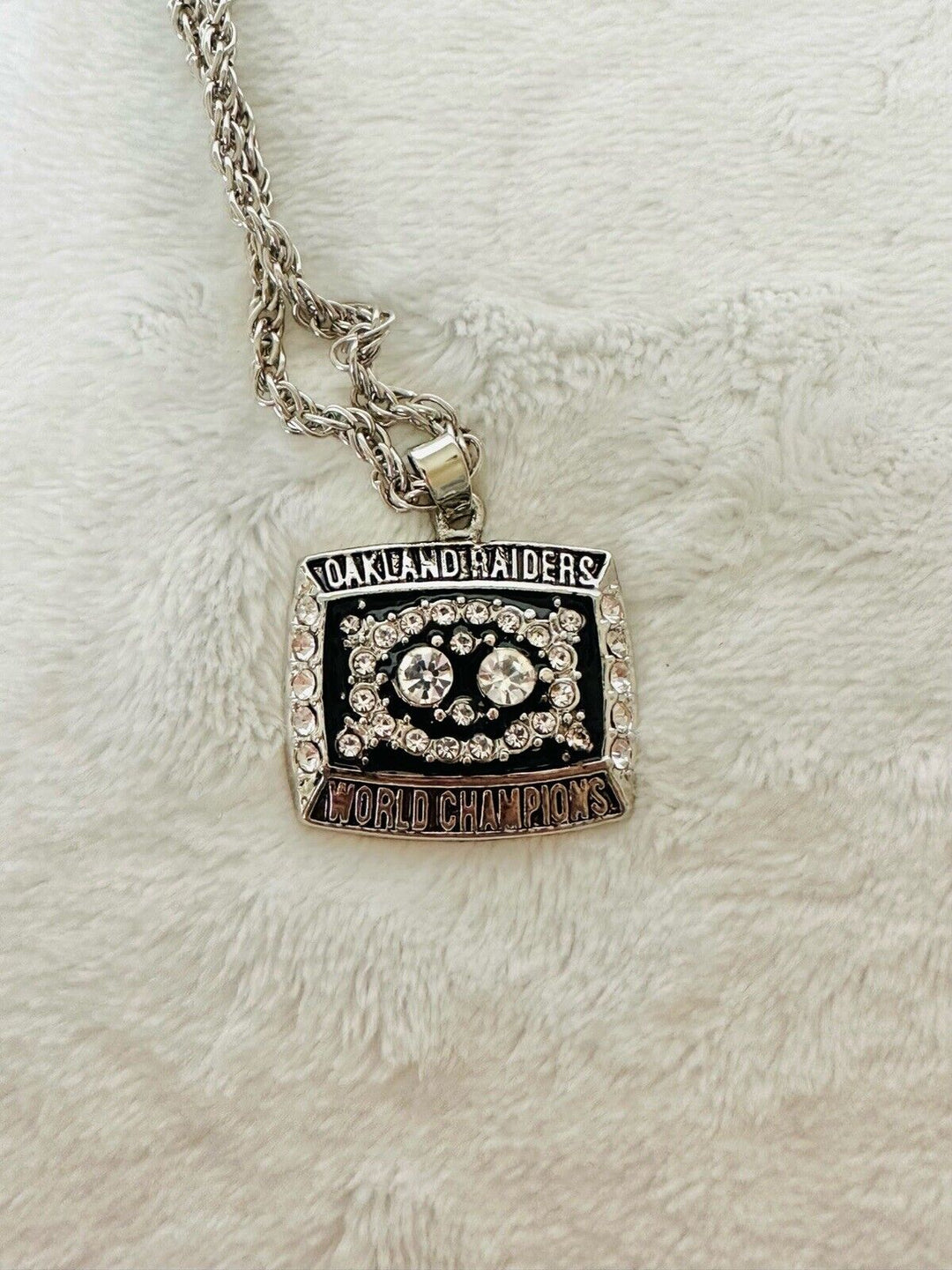 1980 Oakland Raiders Championship Super Bowl Pendant Necklace, US SHIP - EB Sports Champion's Cache