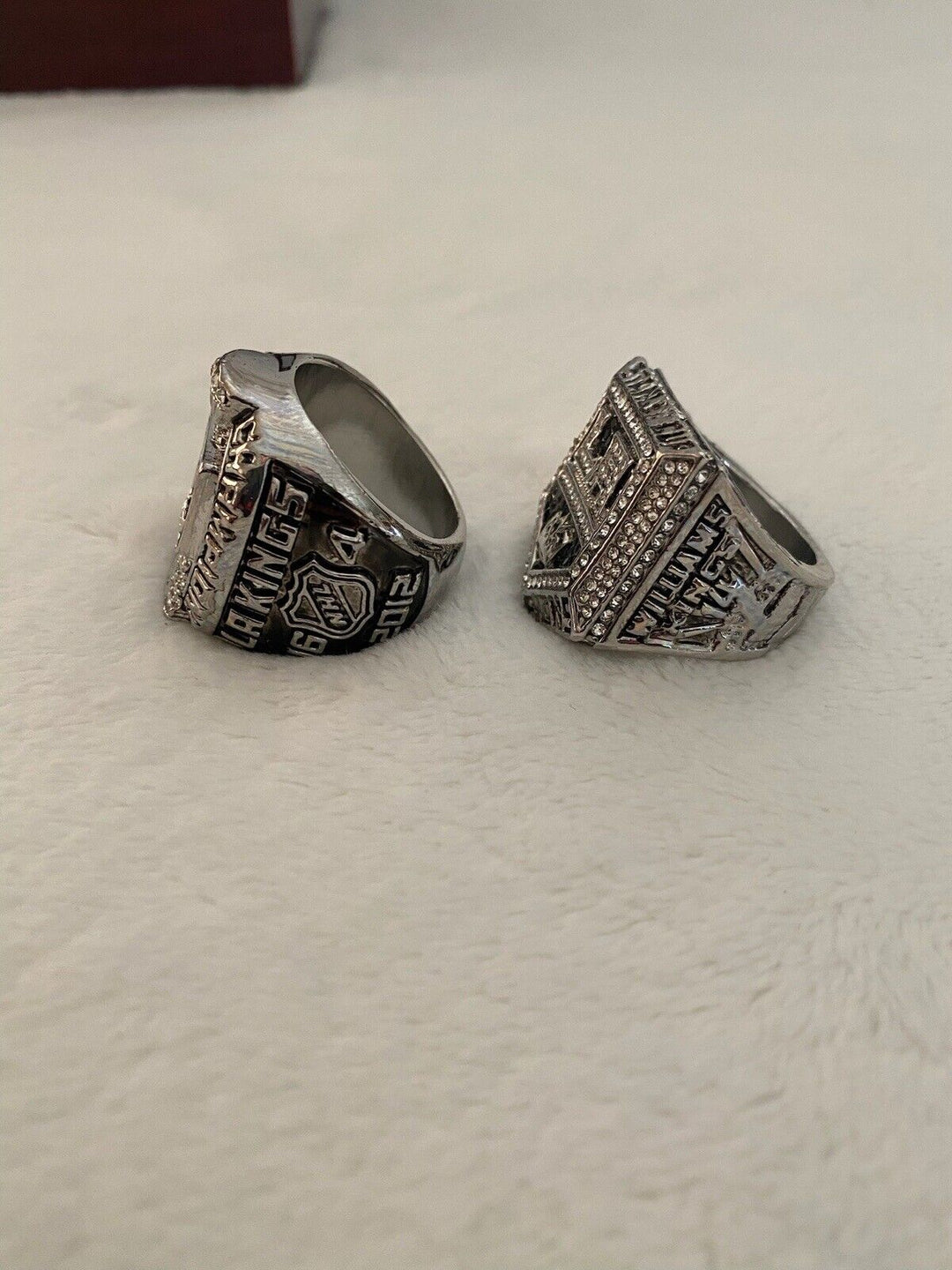 2 PCS LA Kings Stanley Cup Championship Ring SET,  SHIP - EB Sports Champion's Cache