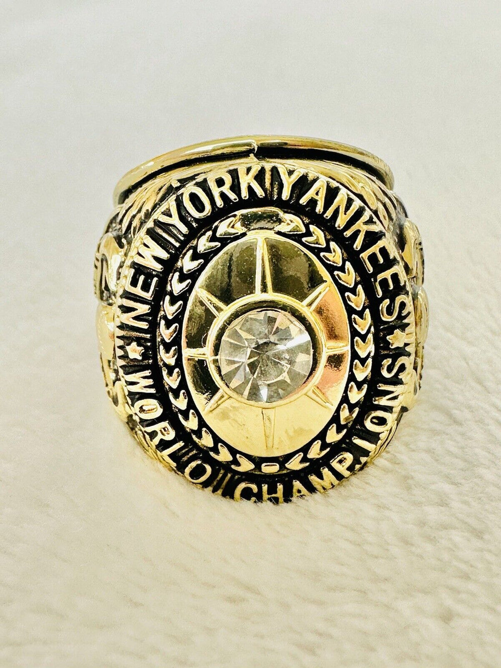 1938 NEW YORK Yankees World Series Champions Replica Ring W Box,  SHIP - EB Sports Champion's Cache