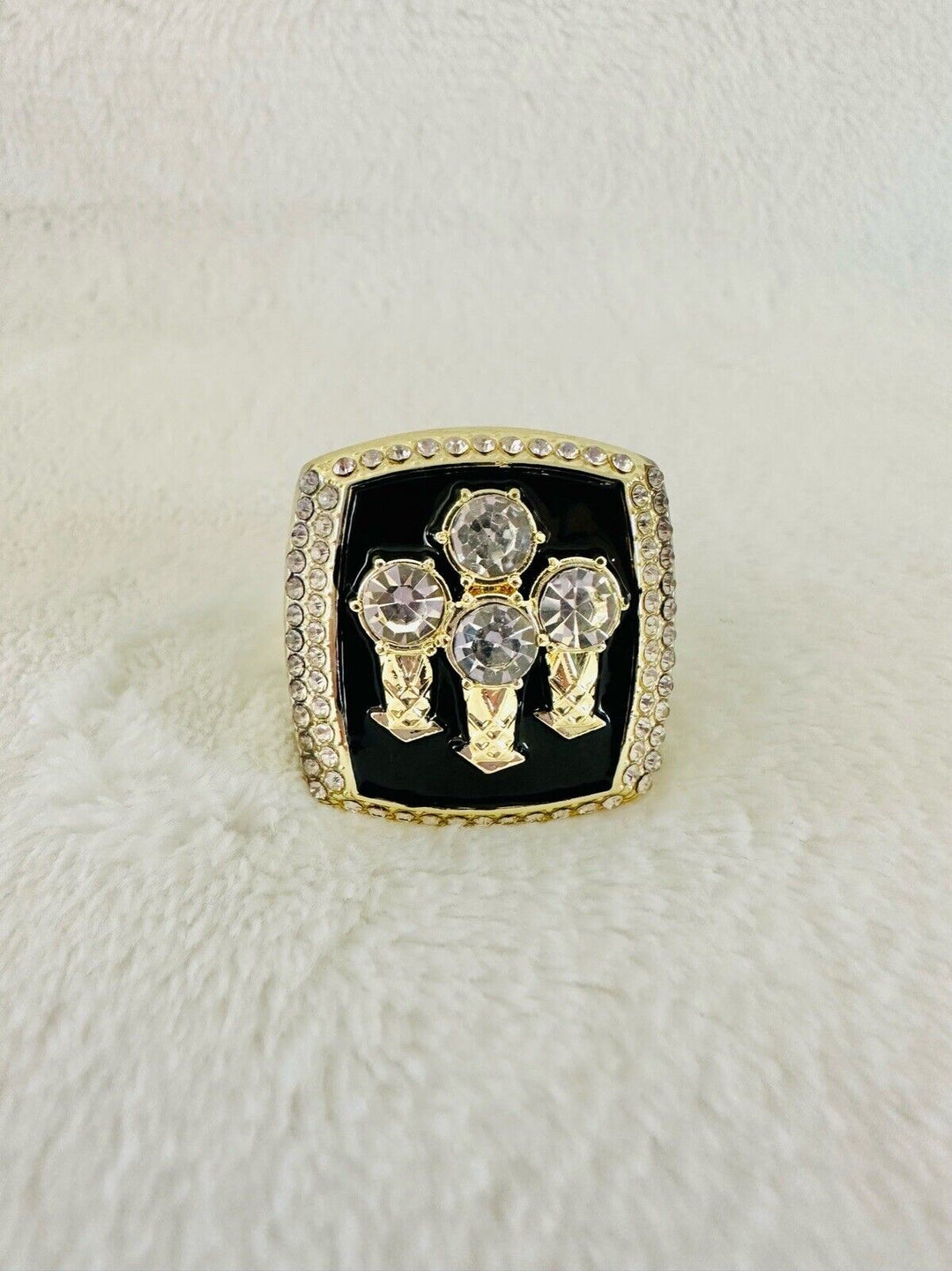 1996 Chicago Bulls Basketball Championship Ring W Box,  SHIP, JORDAN - EB Sports Champion's Cache