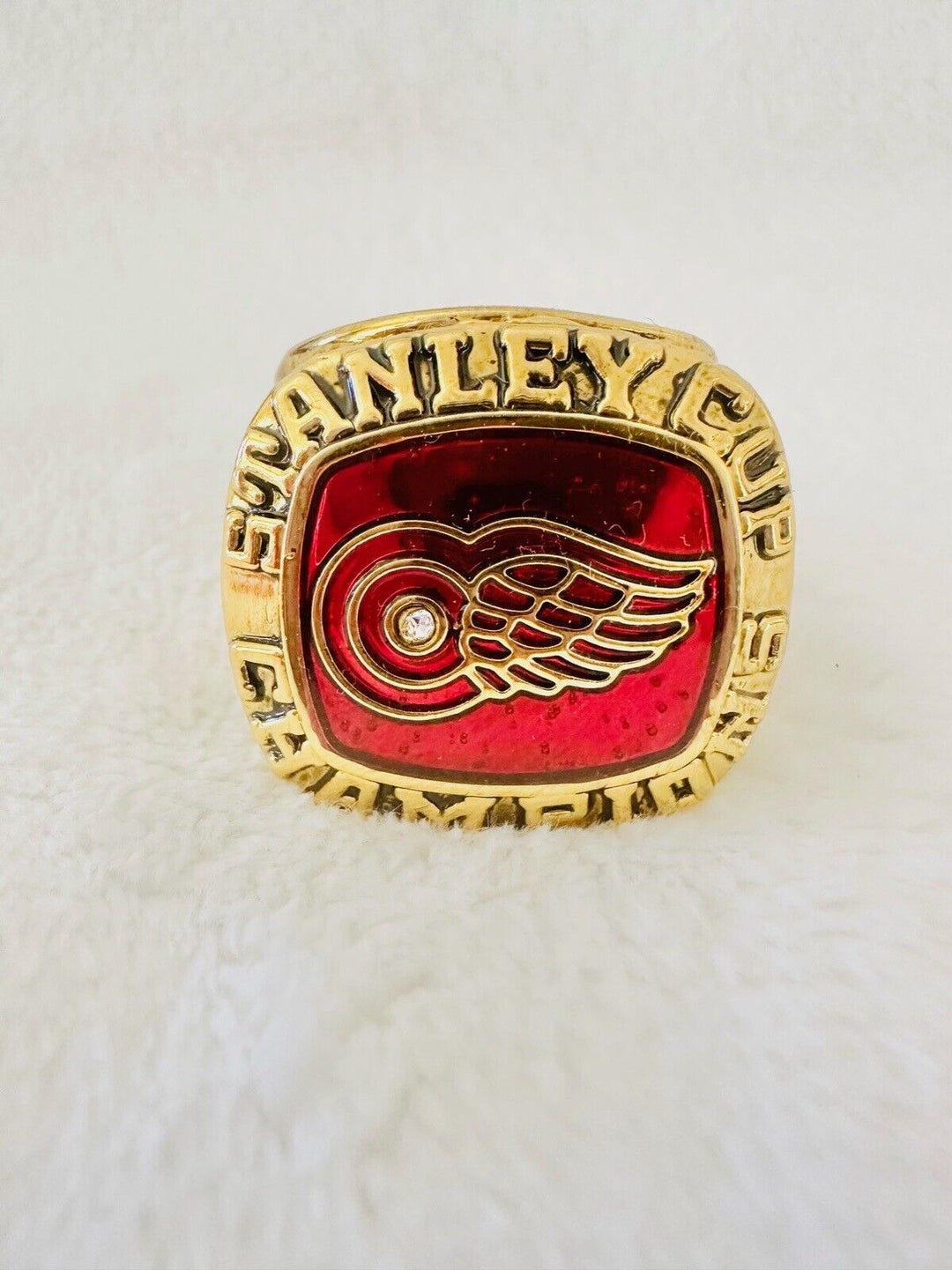 1997 Detroit Red Wings Stanley Cup Championship Replica Ring W Box,  SHIP - EB Sports Champion's Cache