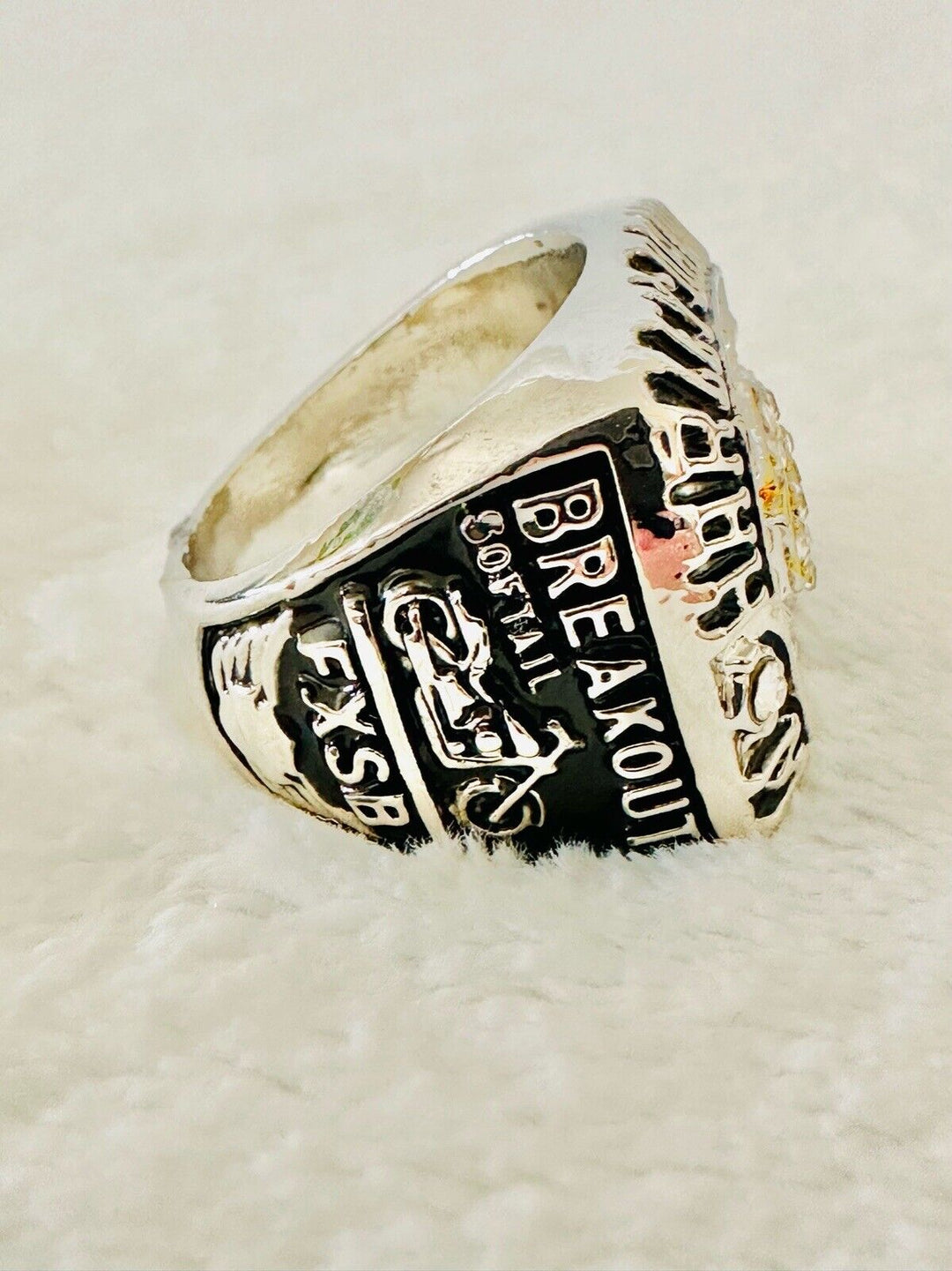 Harley Davidson - Ring: Breakout Softail HOG, USA SHIP W box - EB Sports Champion's Cache