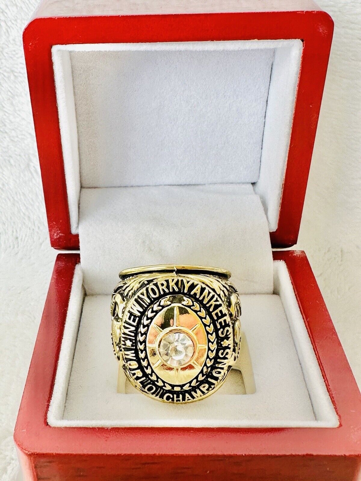 1938 NEW YORK Yankees World Series Champions Replica Ring W Box,  SHIP - EB Sports Champion's Cache