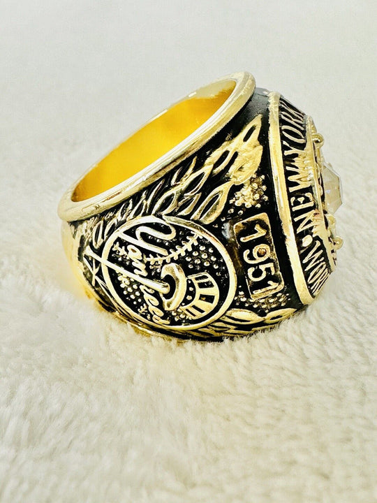 1951 NEW YORK Yankees World Series Champions Replica Ring,  SHIP - EB Sports Champion's Cache