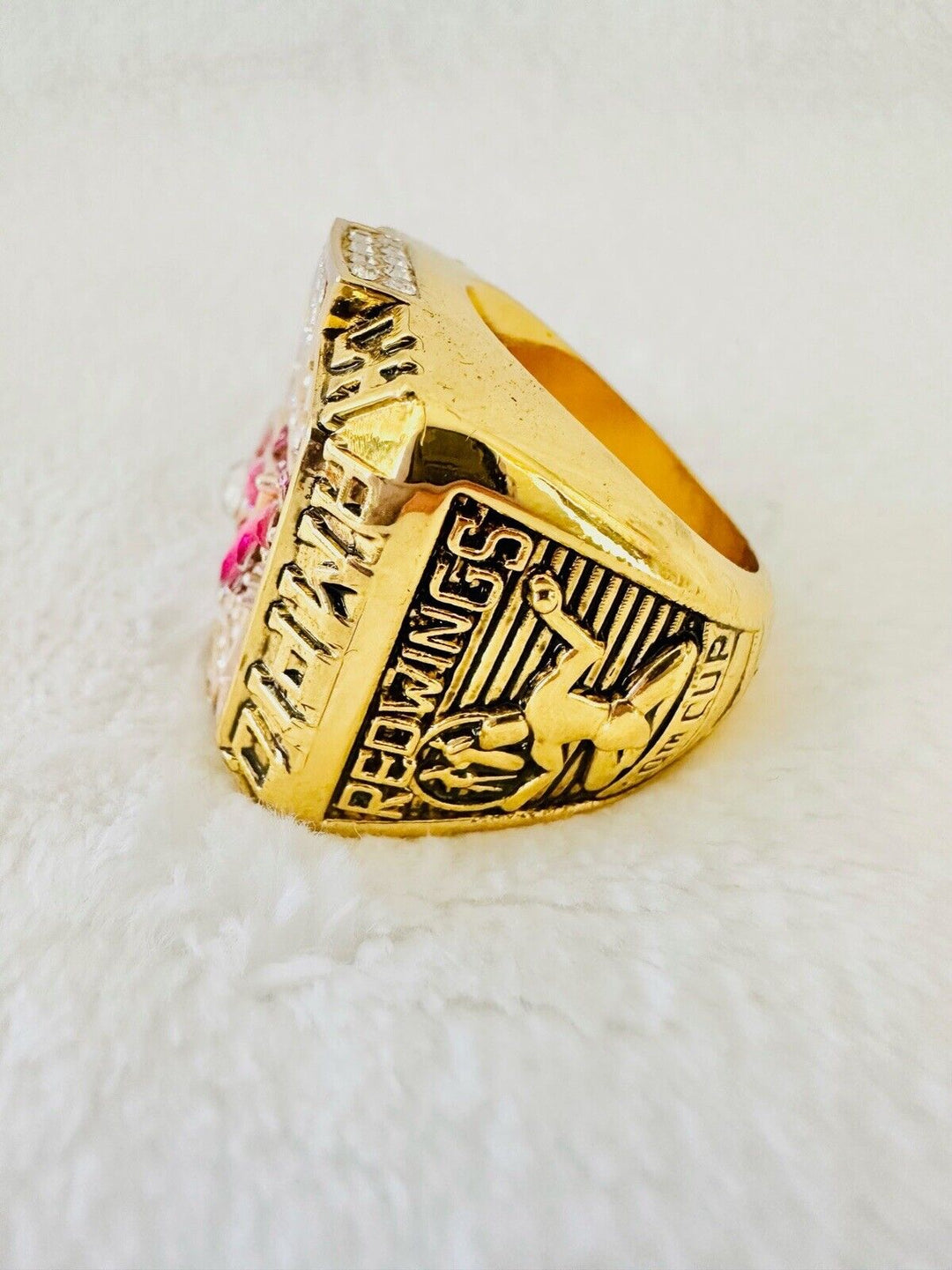 2002 Detroit Red Wings Stanley Cup Championship Replica Ring,  SHIP - EB Sports Champion's Cache