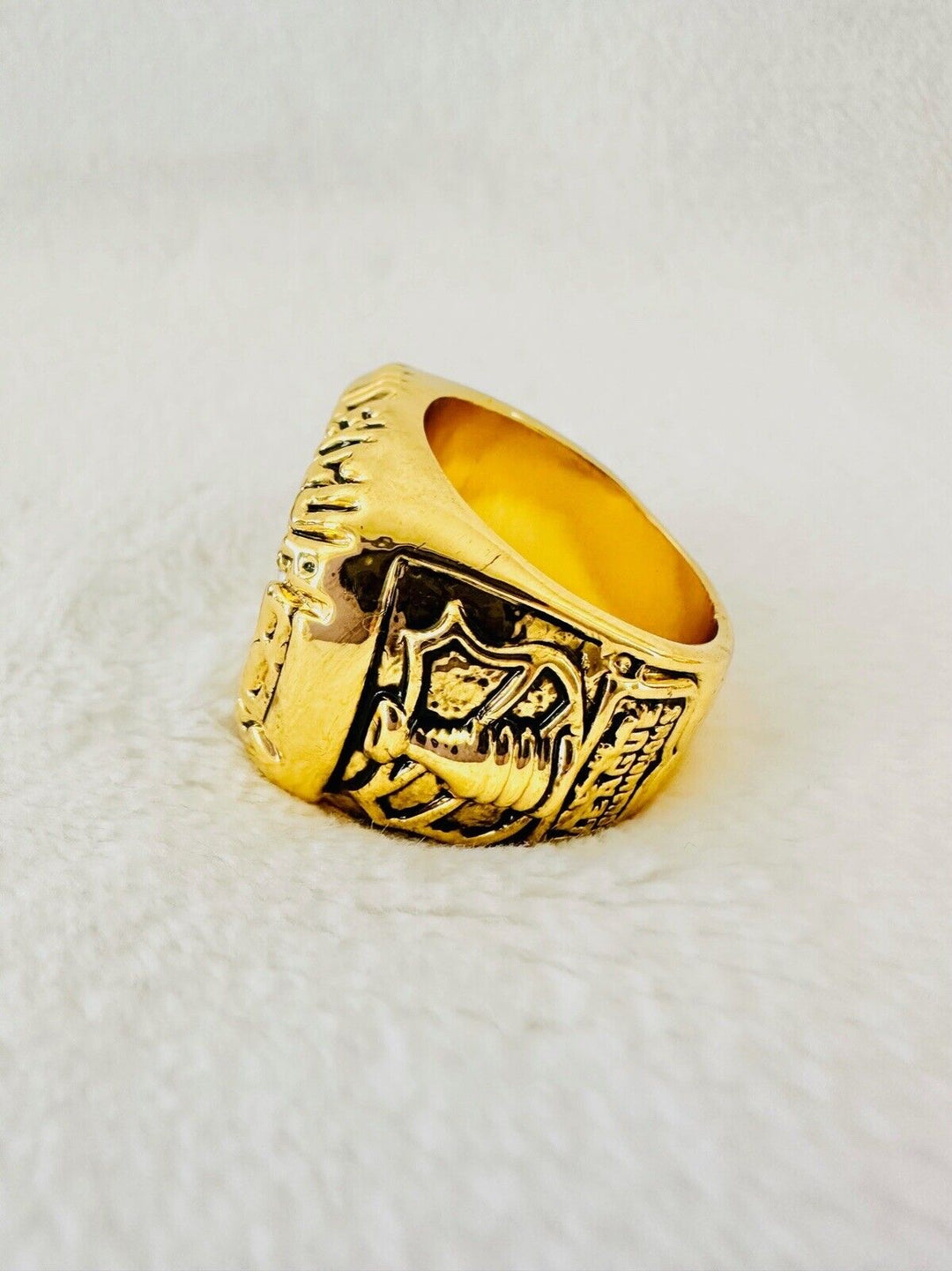 1981 New York Islanders Stanley Cup Championship Ring W Box,  SHIP - EB Sports Champion's Cache