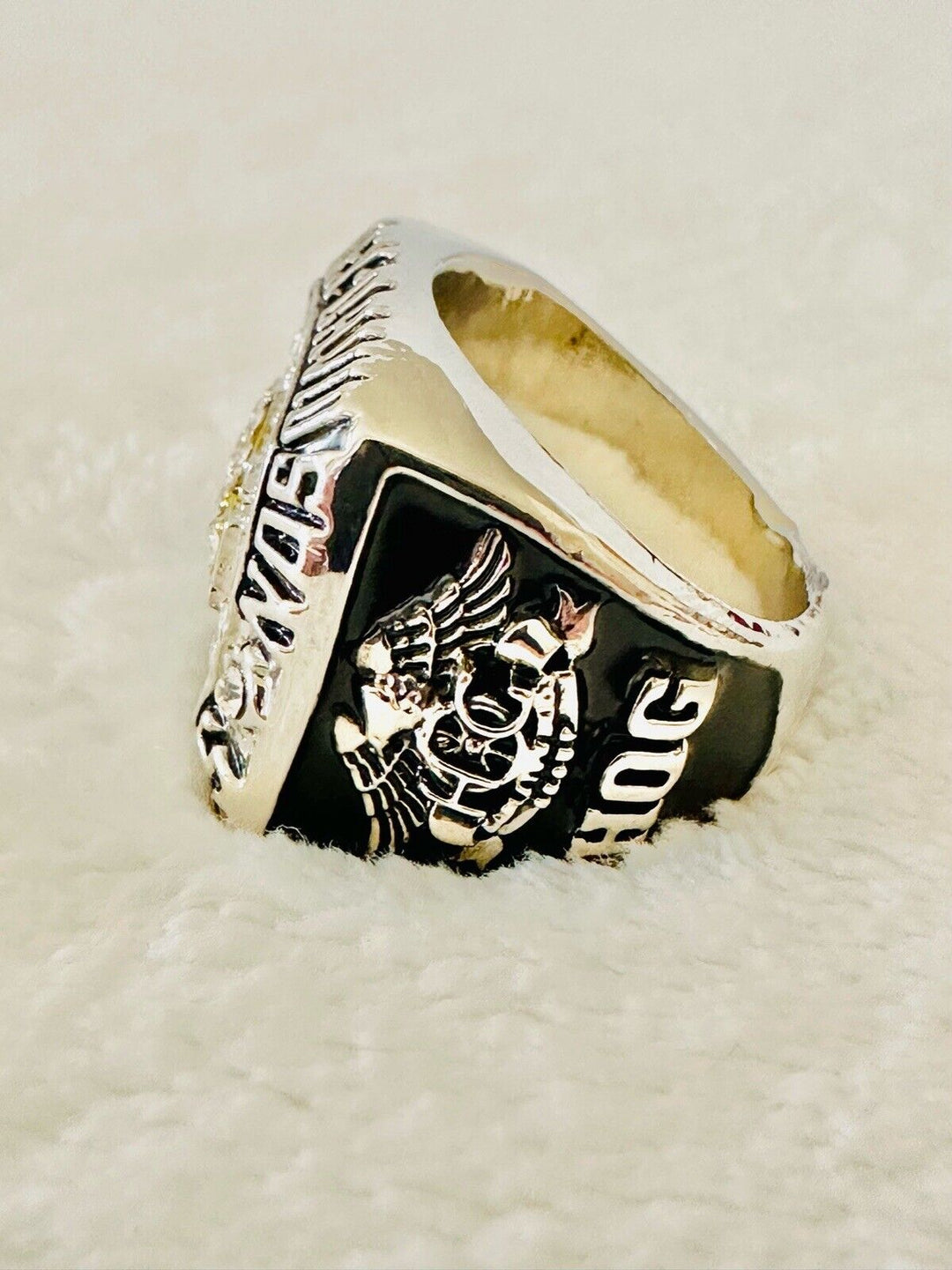 Harley Davidson - Ring: Breakout Softail HOG, USA SHIP - EB Sports Champion's Cache