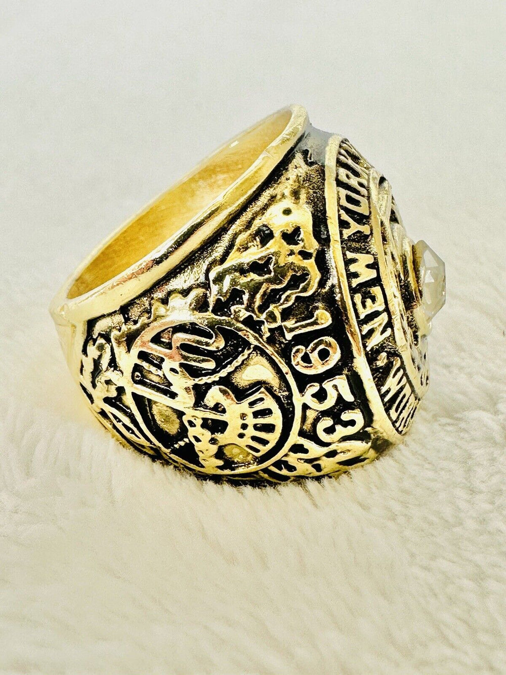 1953 NEW YORK Yankees World Series Champions Replica Ring,  SHIP - EB Sports Champion's Cache