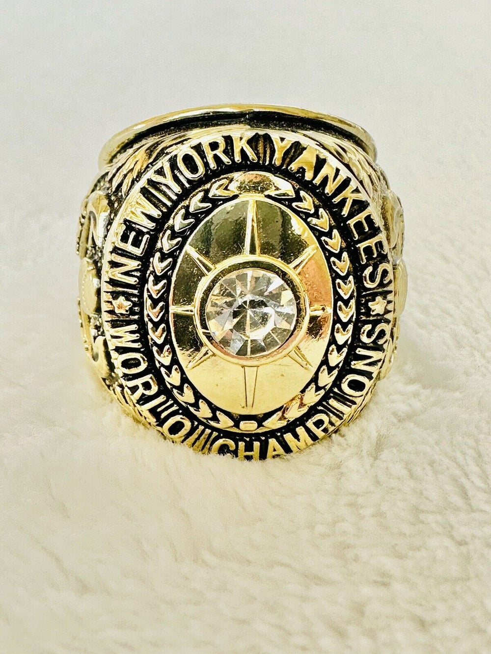 1947 NEW YORK Yankees World Series Champions Replica Ring W Box,  SHIP - EB Sports Champion's Cache