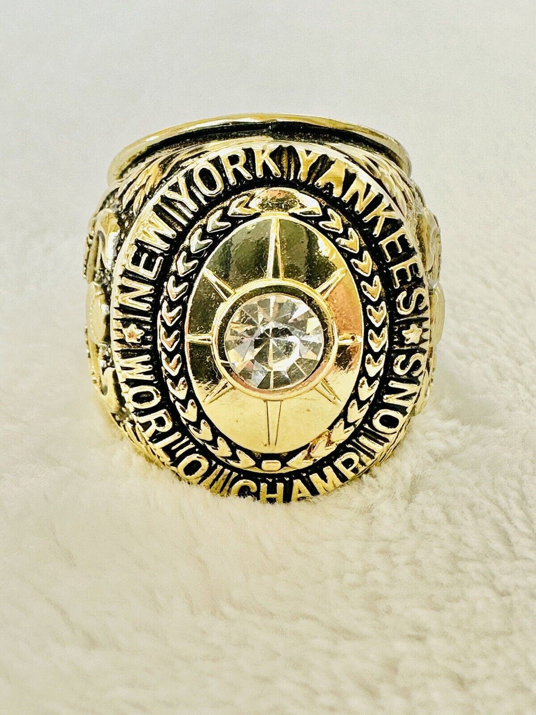 1947 NEW YORK Yankees World Series Champions Replica Ring W Box,  SHIP - EB Sports Champion's Cache