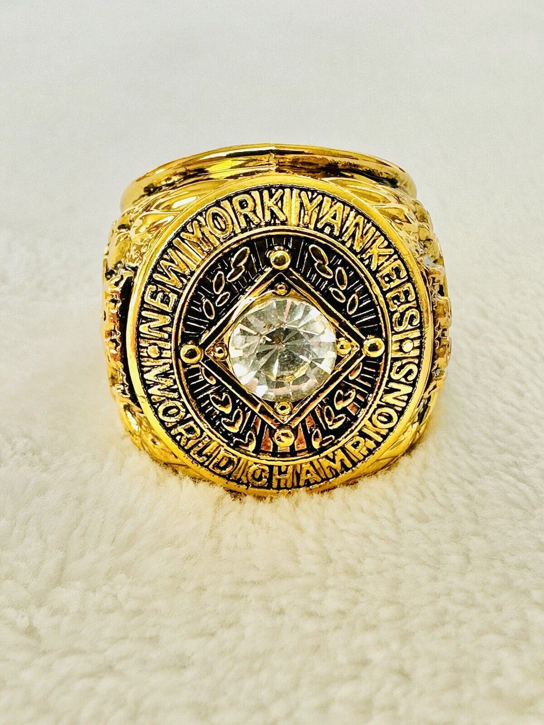 1961 NEW YORK Yankees World Series Champions Replica Ring W Box,  SHIP - EB Sports Champion's Cache