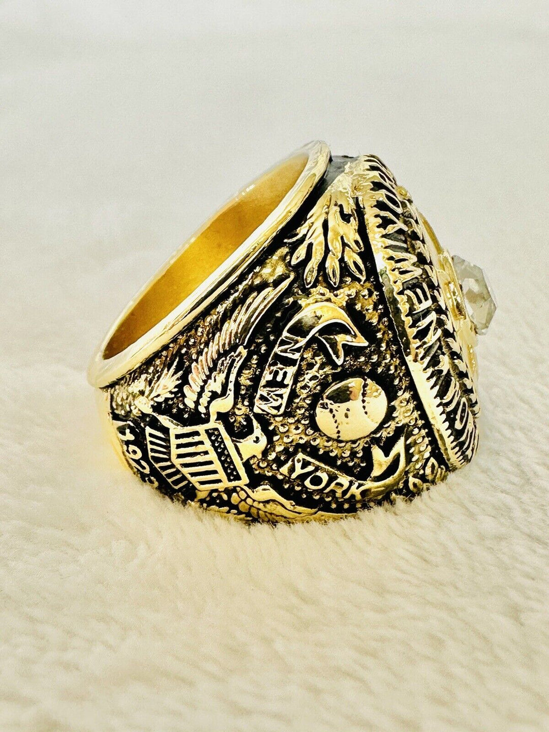 1923 NEW YORK Yankees World Series Champions Replica Ring W Box,  SHIP - EB Sports Champion's Cache