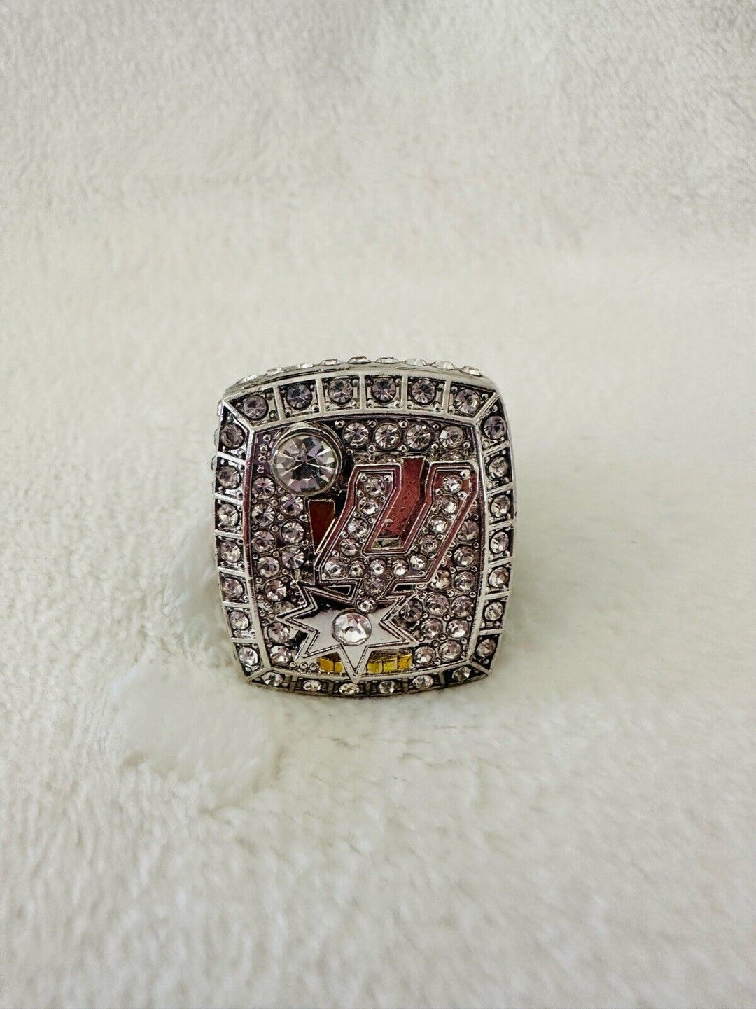 2014 NBA San Antonio Spurs World Championship Replica Ring W Box,  SHIP - EB Sports Champion's Cache