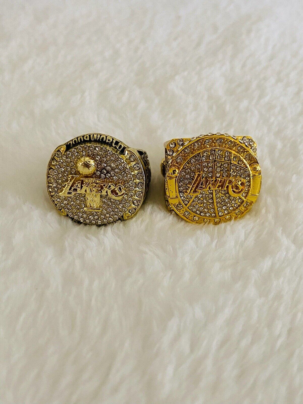 2 Pcs Los Angeles Lakers Ring Set W Case,  SHIP 2009/10 Kobe Bryant - EB Sports Champion's Cache