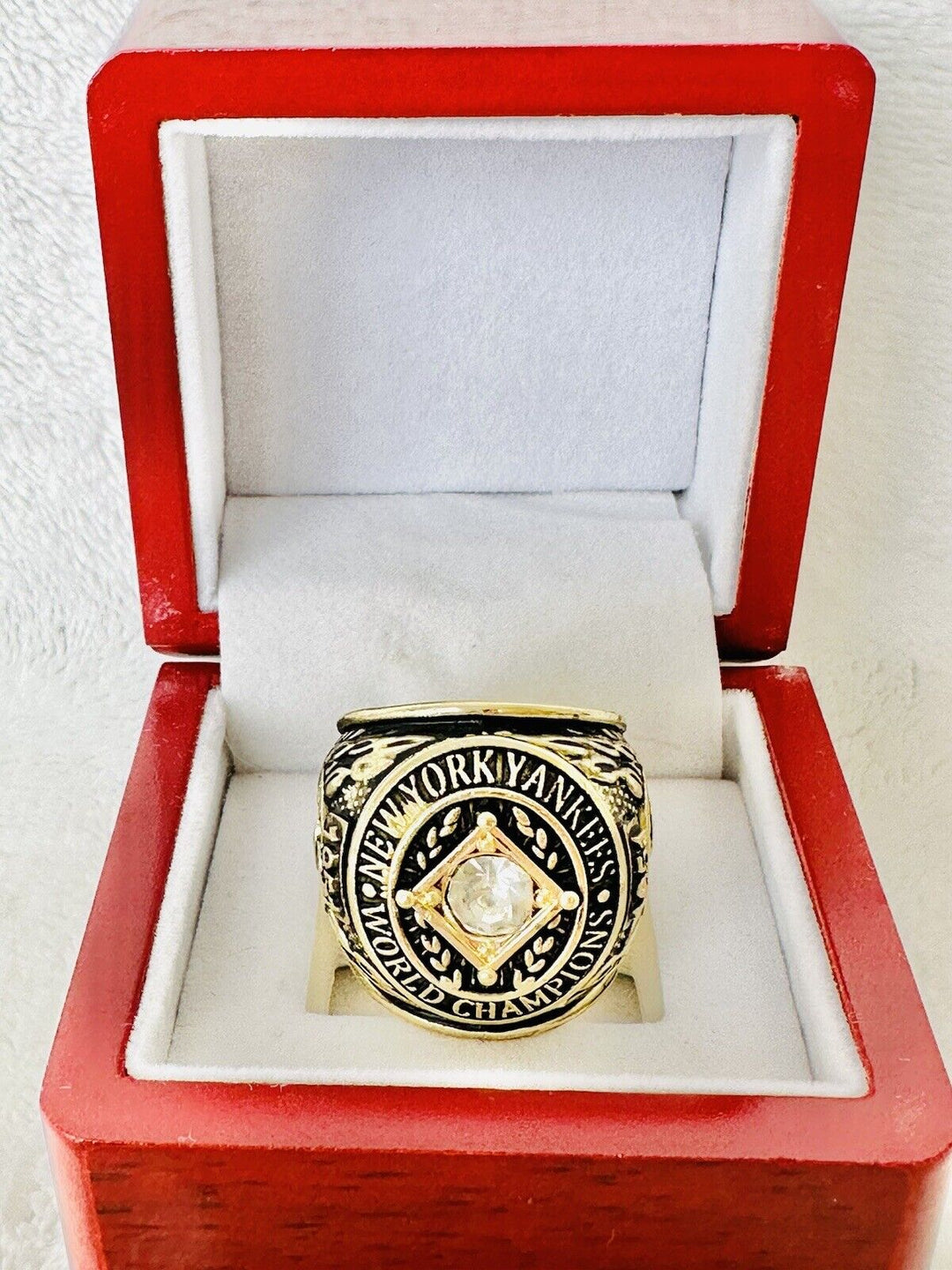 1951 NEW YORK Yankees World Series Champions Replica Ring W Box,  SHIP - EB Sports Champion's Cache