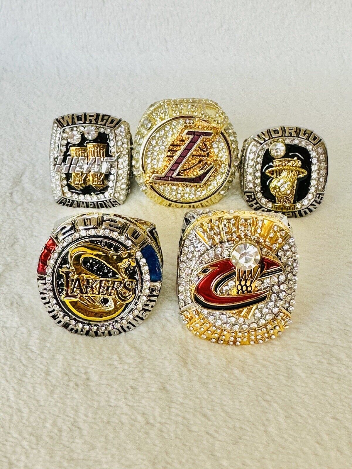 5 PCS Lebron James Ultimate Championship Ring Set,  SHIP - EB Sports Champion's Cache