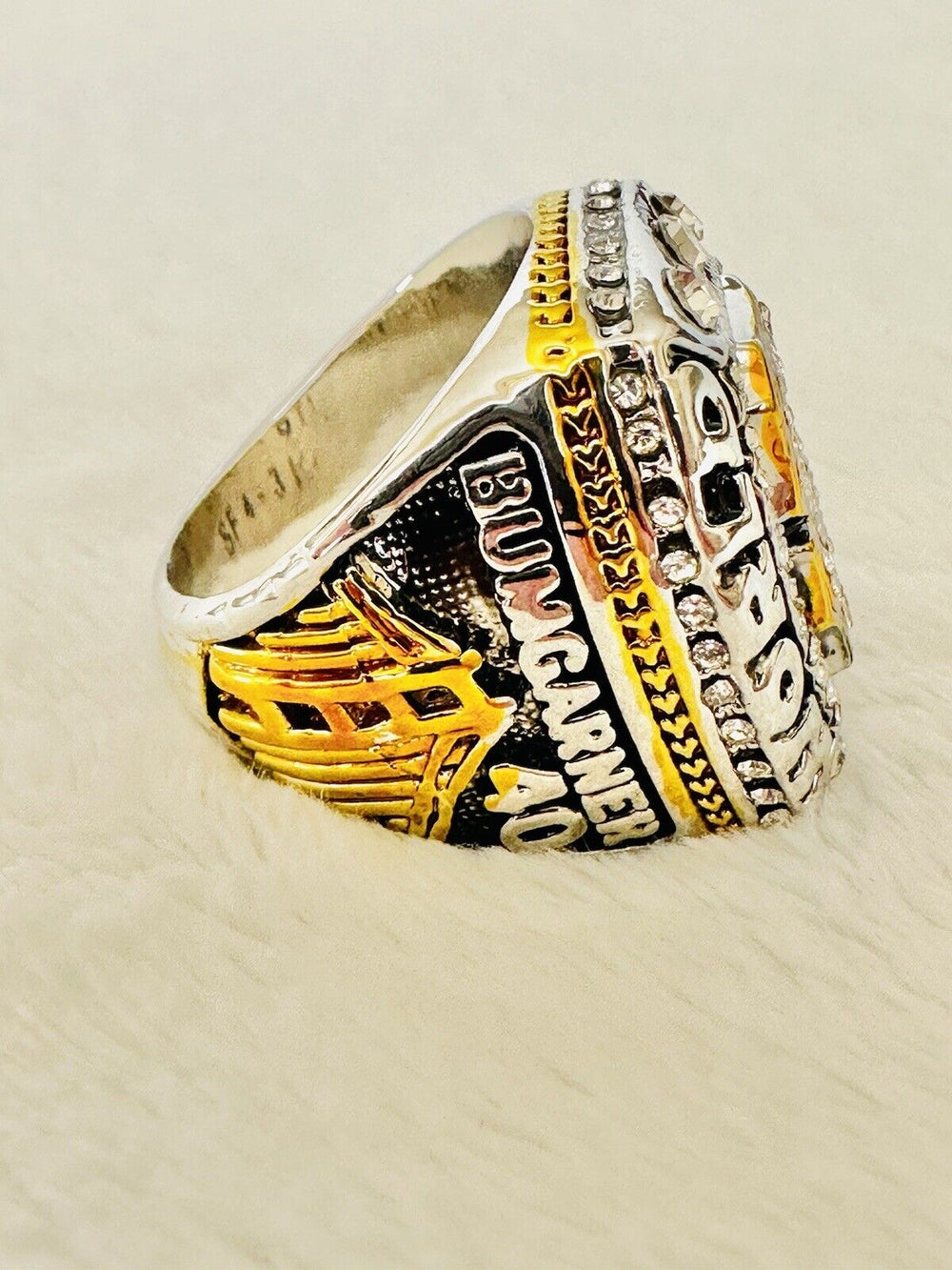 2014 San Francisco Giants World Series Championship Ring,  SHIP - EB Sports Champion's Cache