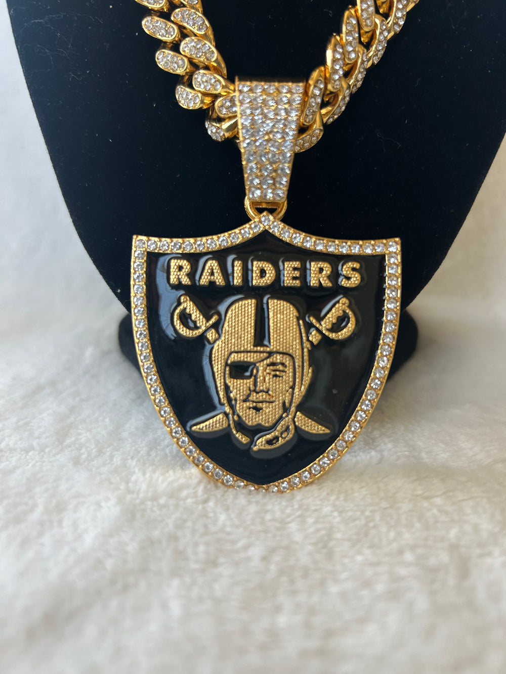 Las Vegas Raiders Men’s Large Gold Iced Cuban Chain 24” - EB Sports Championship Rings
