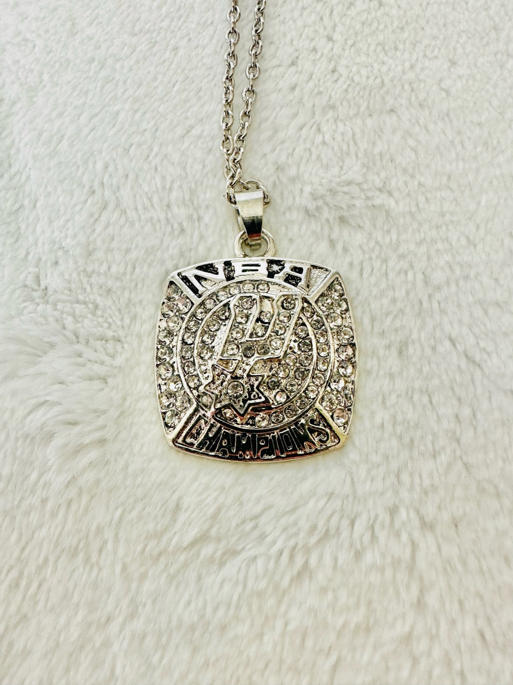 2007 San Antonio Spurs World Championship Pendant - EB Sports Championship Rings