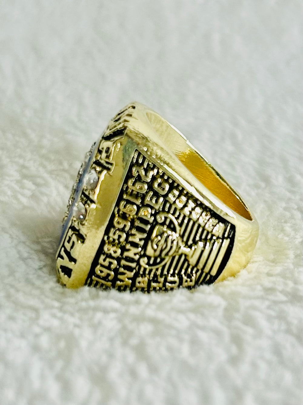 1962 Grey Cup Champions Ring: Winnipeg Blue Bombers, Professional Canadian Football - EB Sports Championship Rings